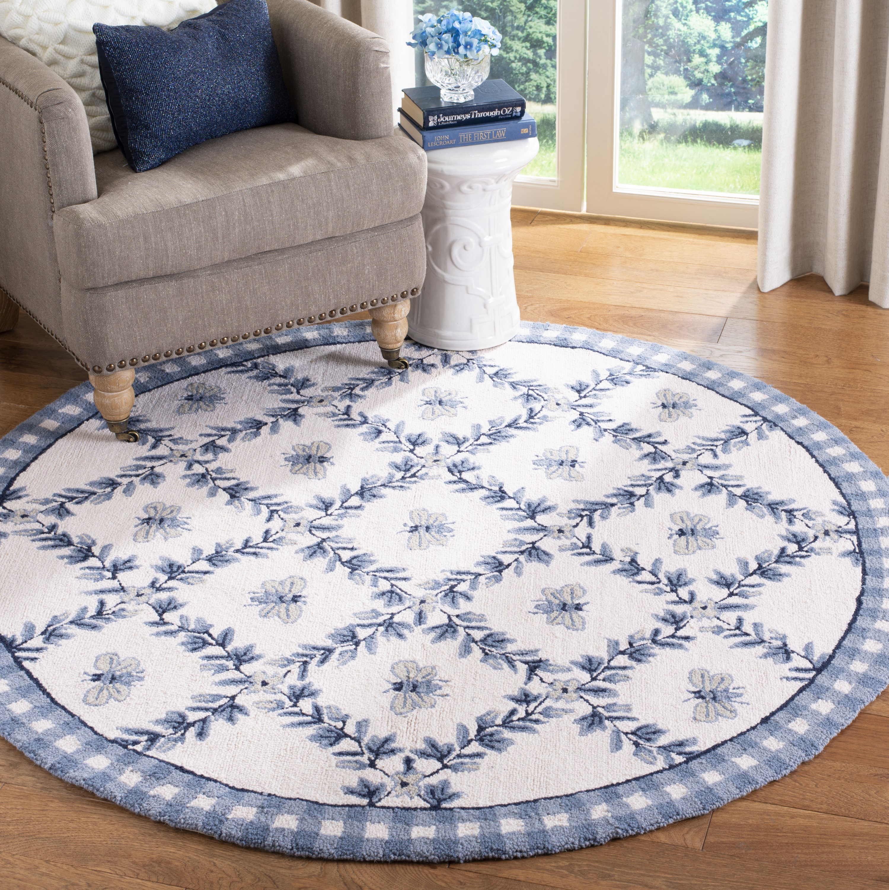 Safavieh HK55D-3R Chelsea Stratford 3 x 3 (ft) Hooked Wool Ivory/Blue Round Indoor Trellis Throw rug