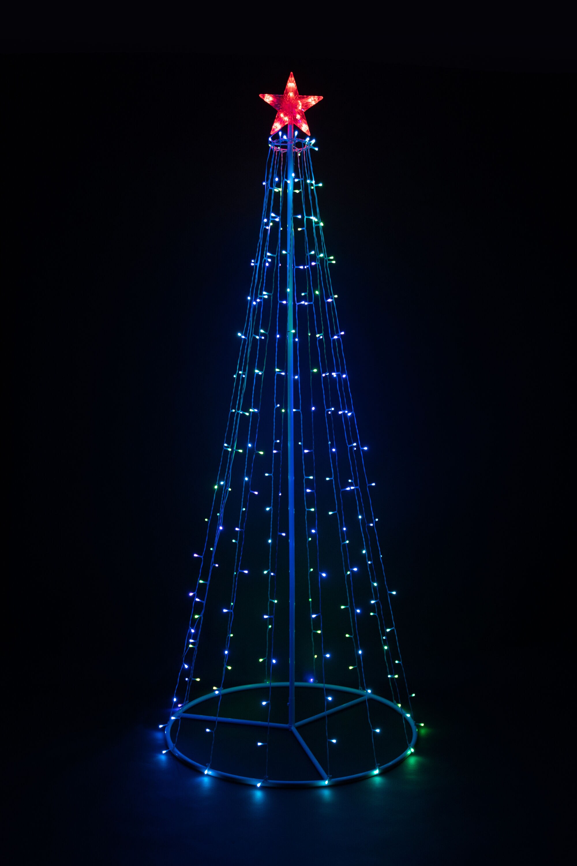 Christmas Cone Tree LED Light, 6ft 265 LED Light Show Christmas Tree w —  CHIMIYA