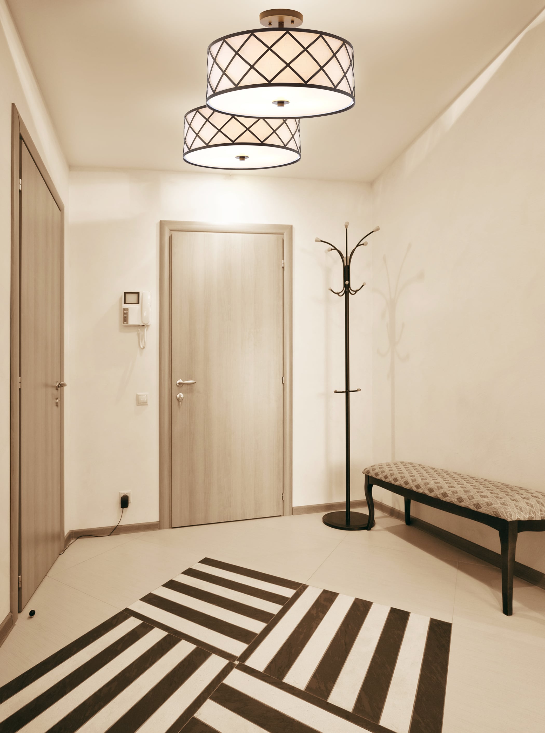 Transitional Elegance 16.75" Drum Flush Mount in Oil Rubbed Bronze with White Linen Shade