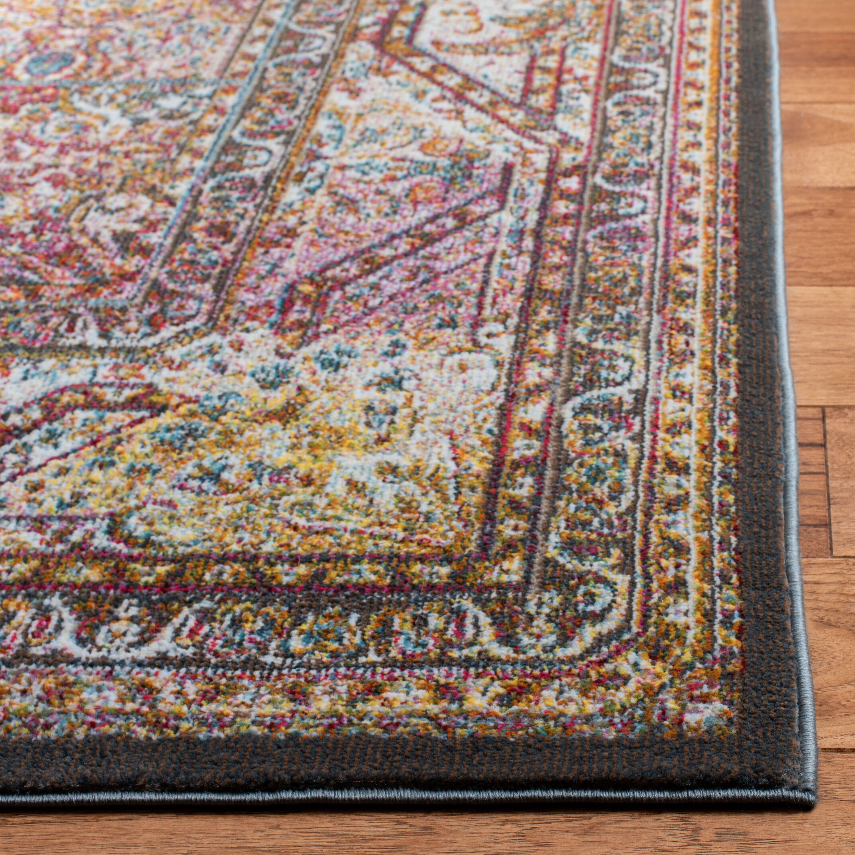 Safavieh LUX322A-7SQ rugs - View #2