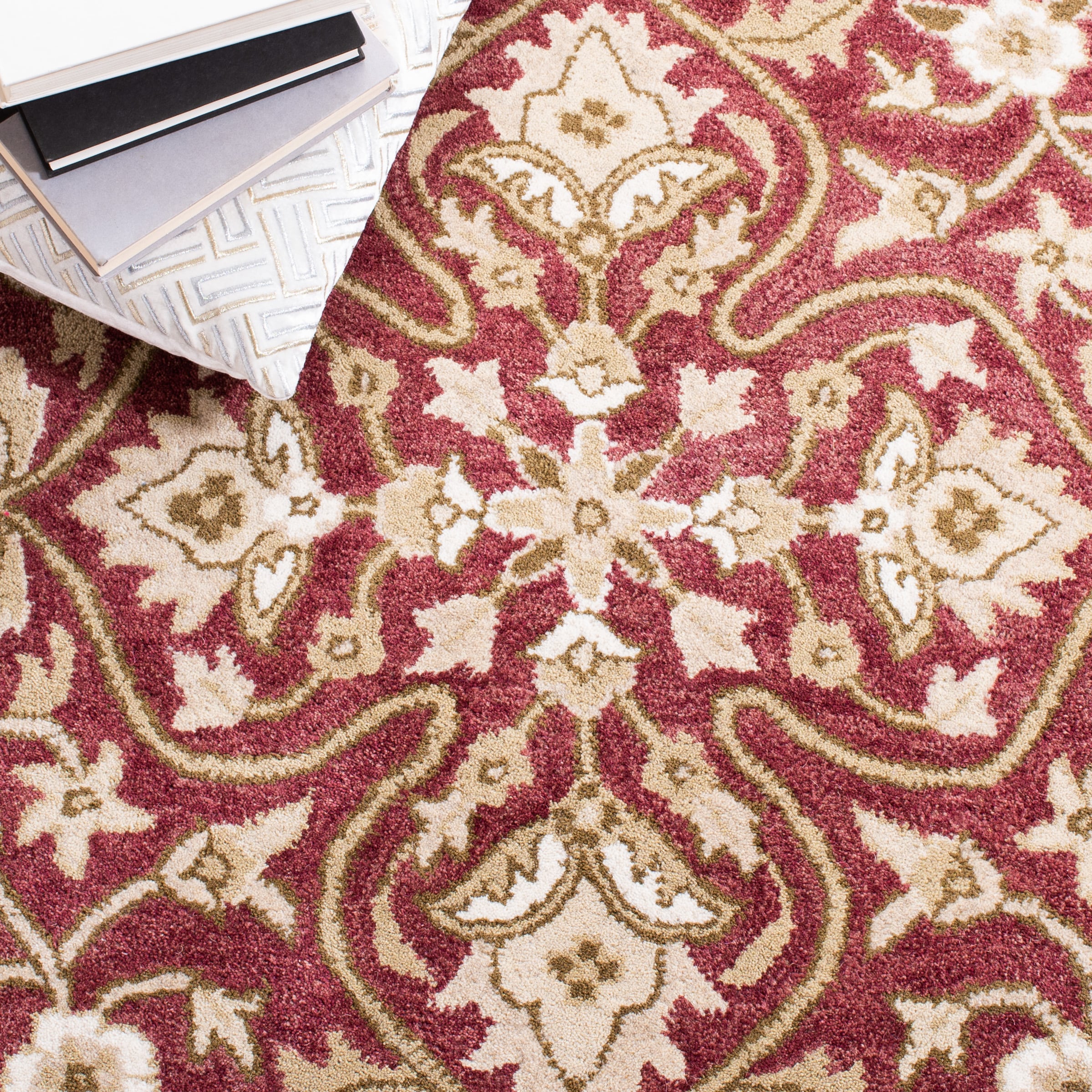 Safavieh BEL673B-6 rugs - View #4
