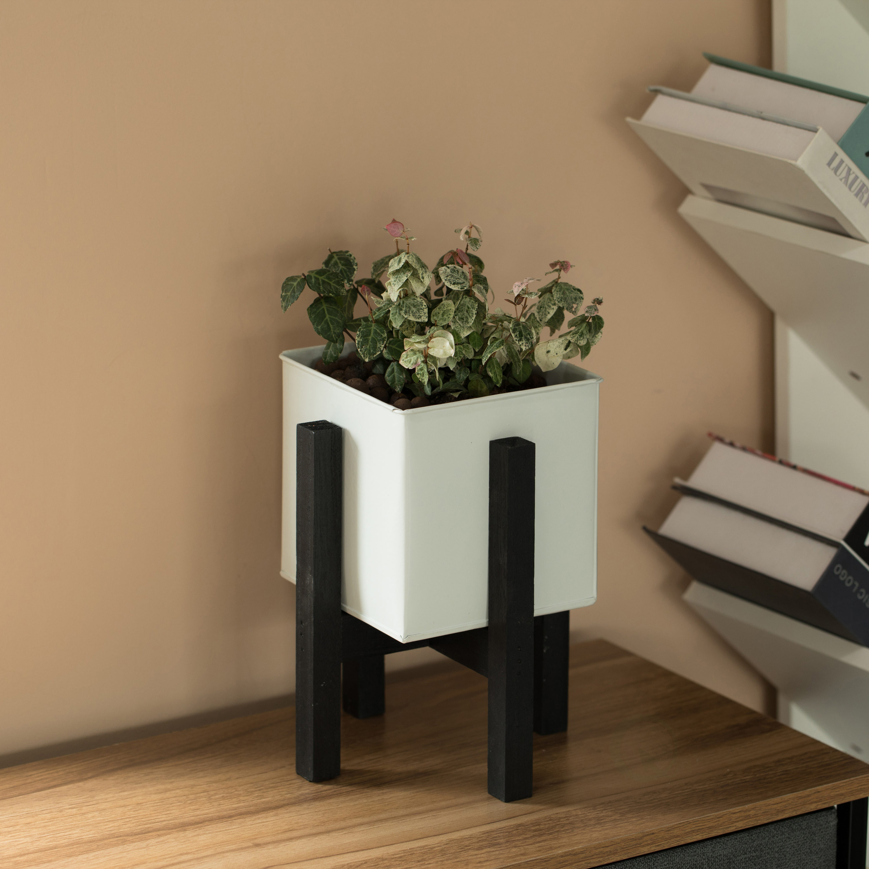 Vintiquewise QI004170.S Planter-Window-Box - View #2