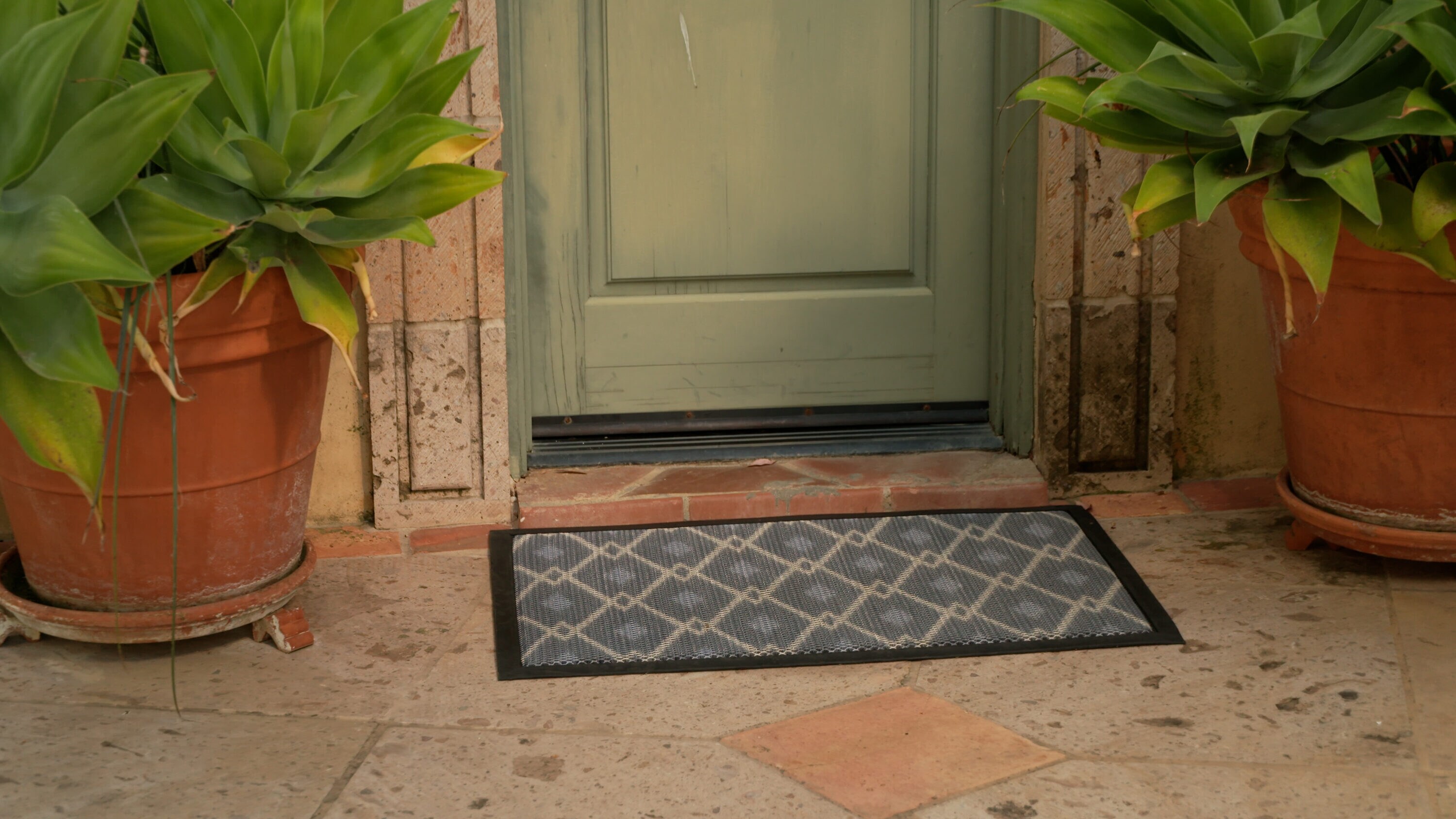 Yeiser Research & Development LG8022IKBE Mats-Cat - View #4