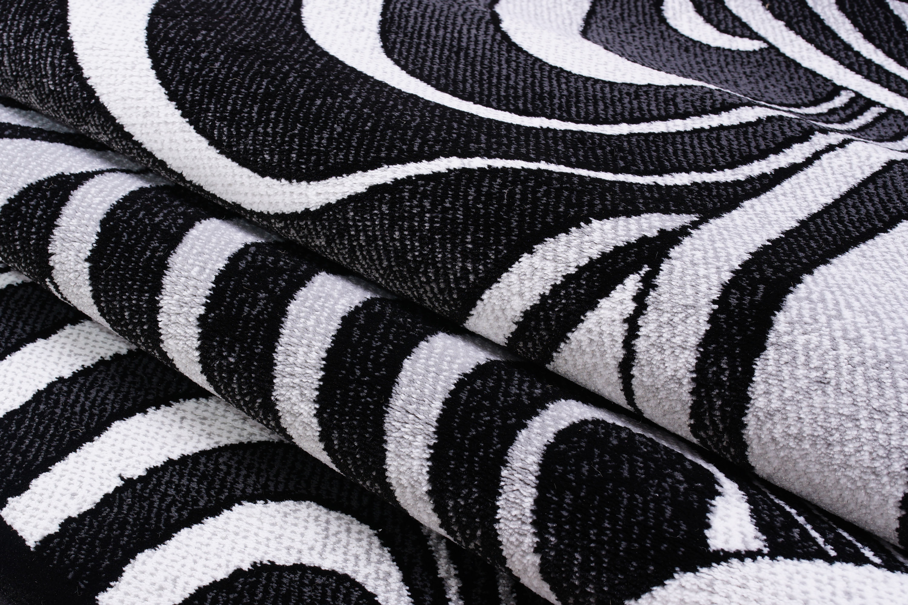 MDA Rugs Bilbao 5 x 8 Black/White Indoor Abstract Area Rug at 