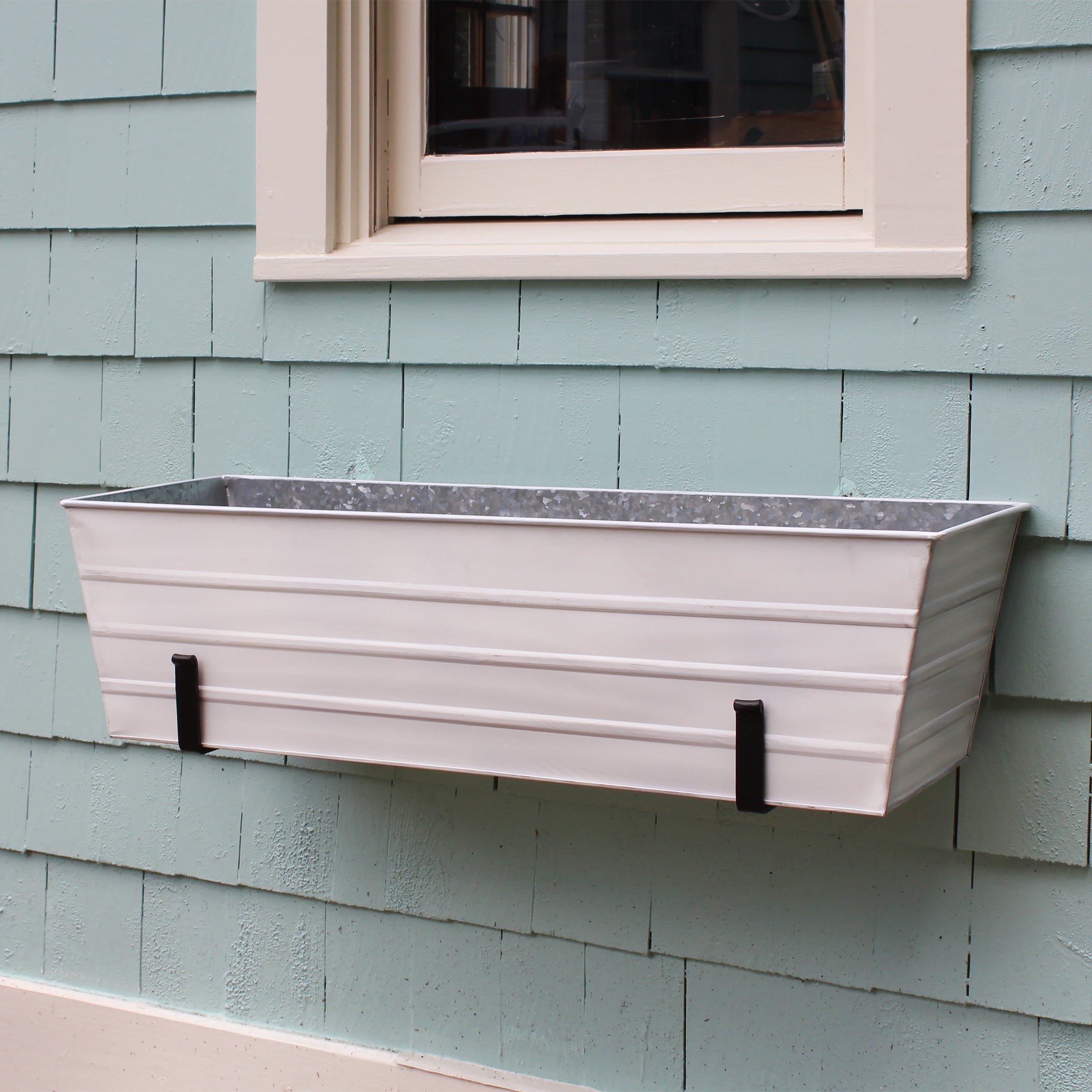 Minuteman International C-21W-WM Planter-Window-Box - View #3