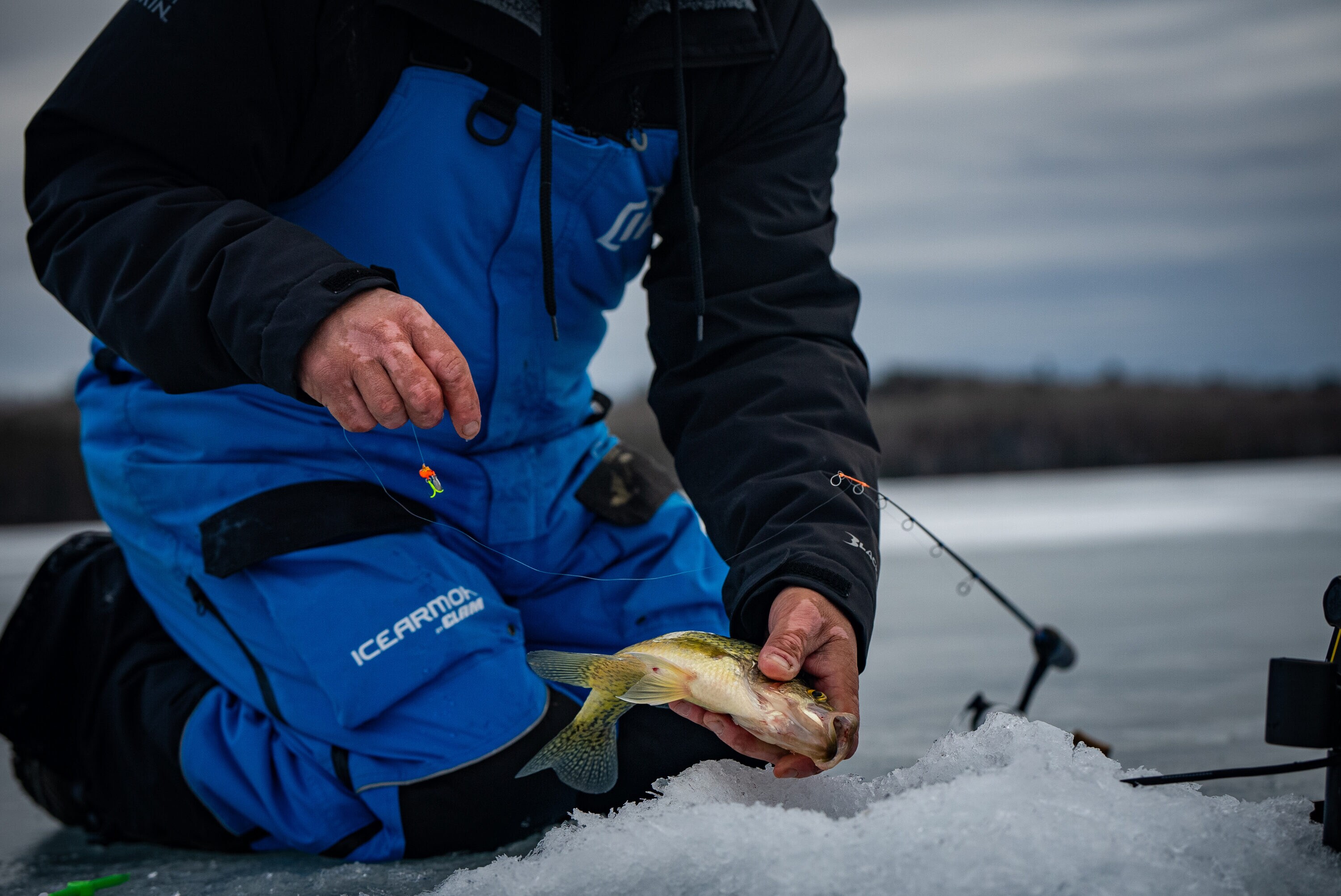 Clam Outdoors 18601 Fishing-Equipment - View #3