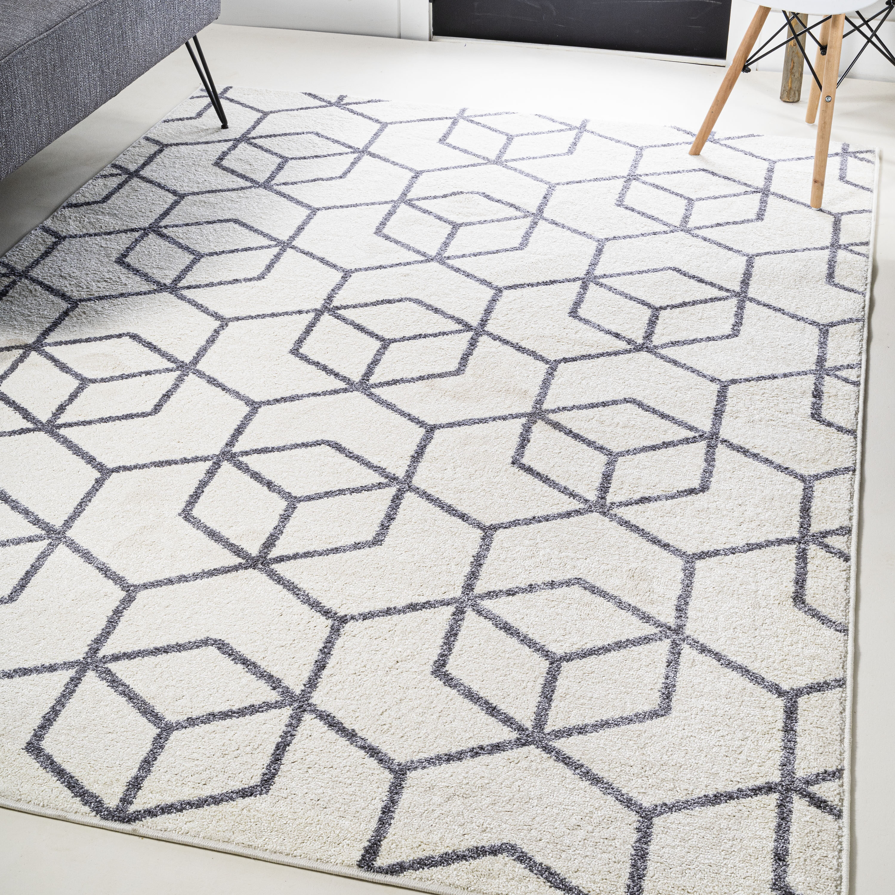 JONATHAN  Y SEU101K-4 SUPERSOFT Tumbling Blocks 4 x 6 (ft) Loomed Polypropylene White/Gray Rectangular Indoor Geometric Mid-Century Modern Area rug