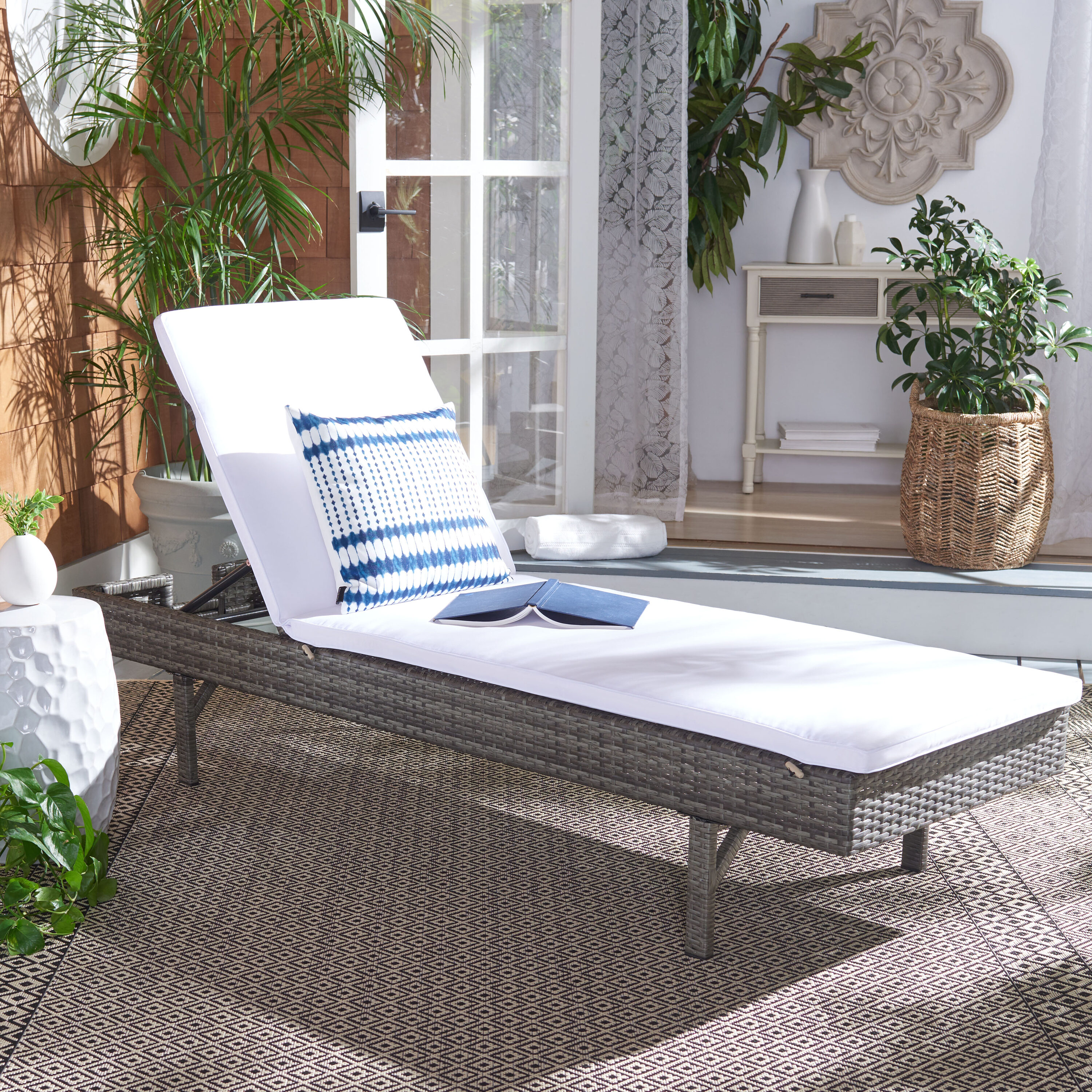 Safavieh PAT7501C Patio-Chairs - View #7