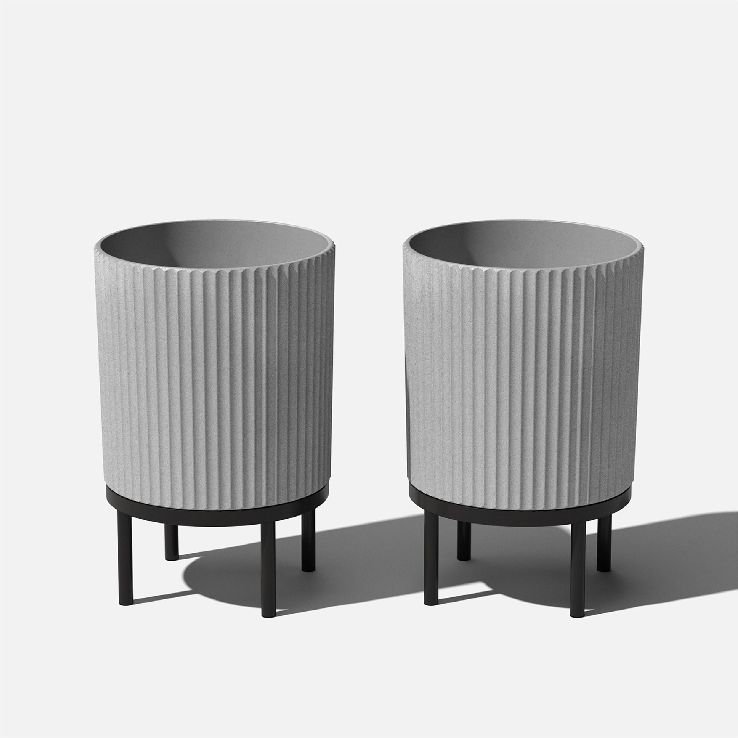 Veradek DMSTV16CBL-2PK 2 -Pack Round 15-in W x 22-in H x Gray Plastic Indoor/Outdoor Planter