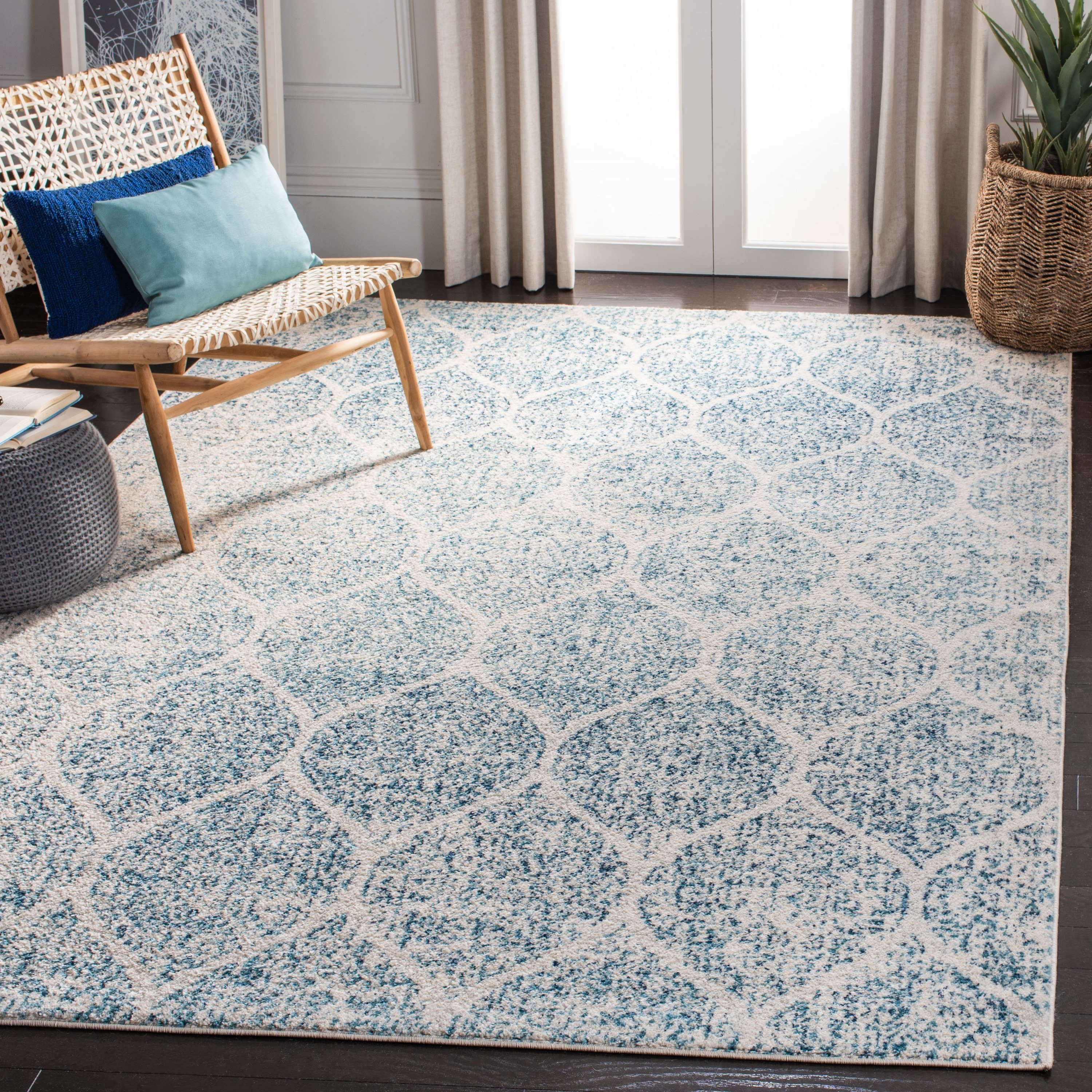 Safavieh MAD604E-7SQ Madison Westmont 7 x 7 (ft) Loomed Synthetic Cream/Turquoise Square Indoor Trellis Vintage Area rug
