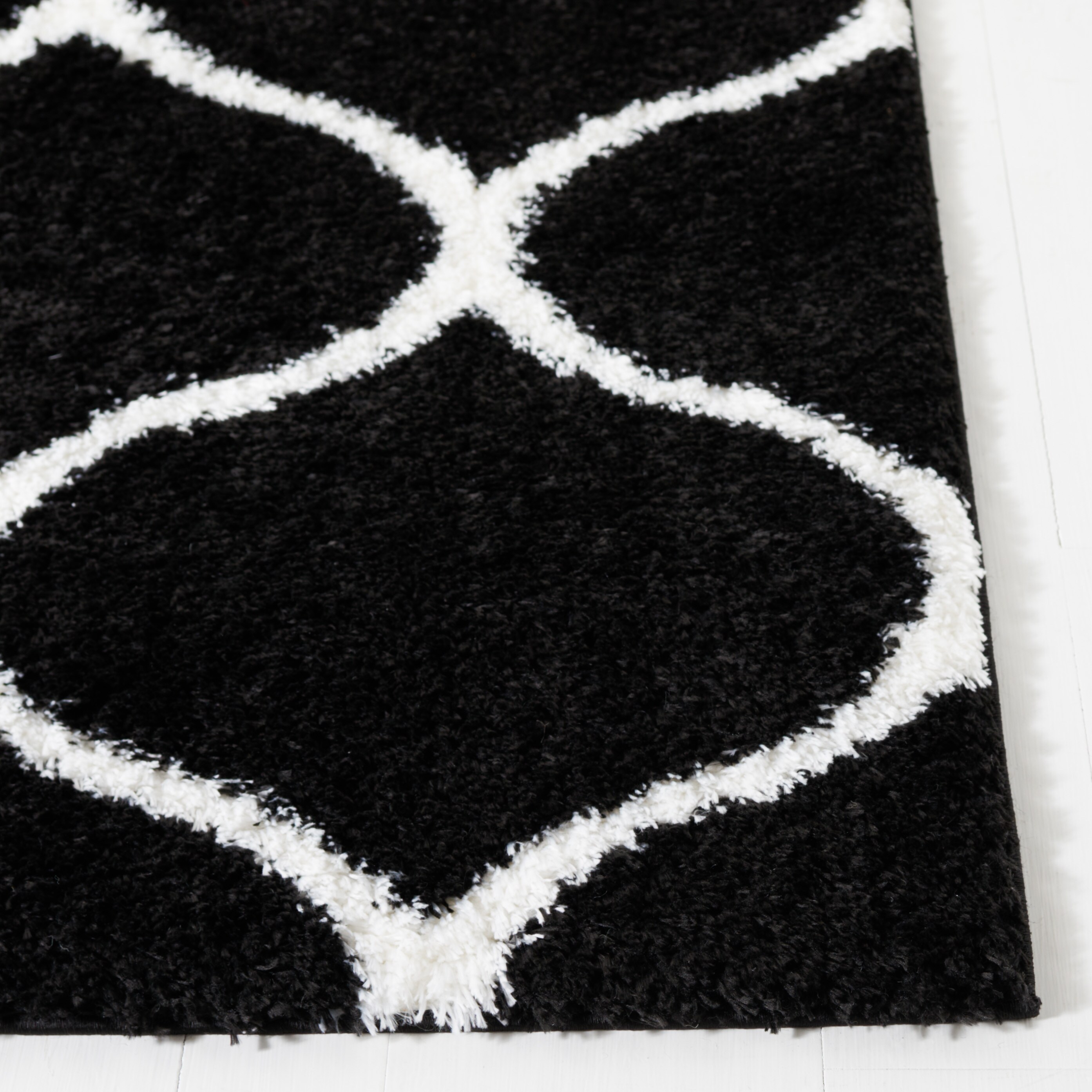Safavieh THO677Z-7SQ rugs - View #3