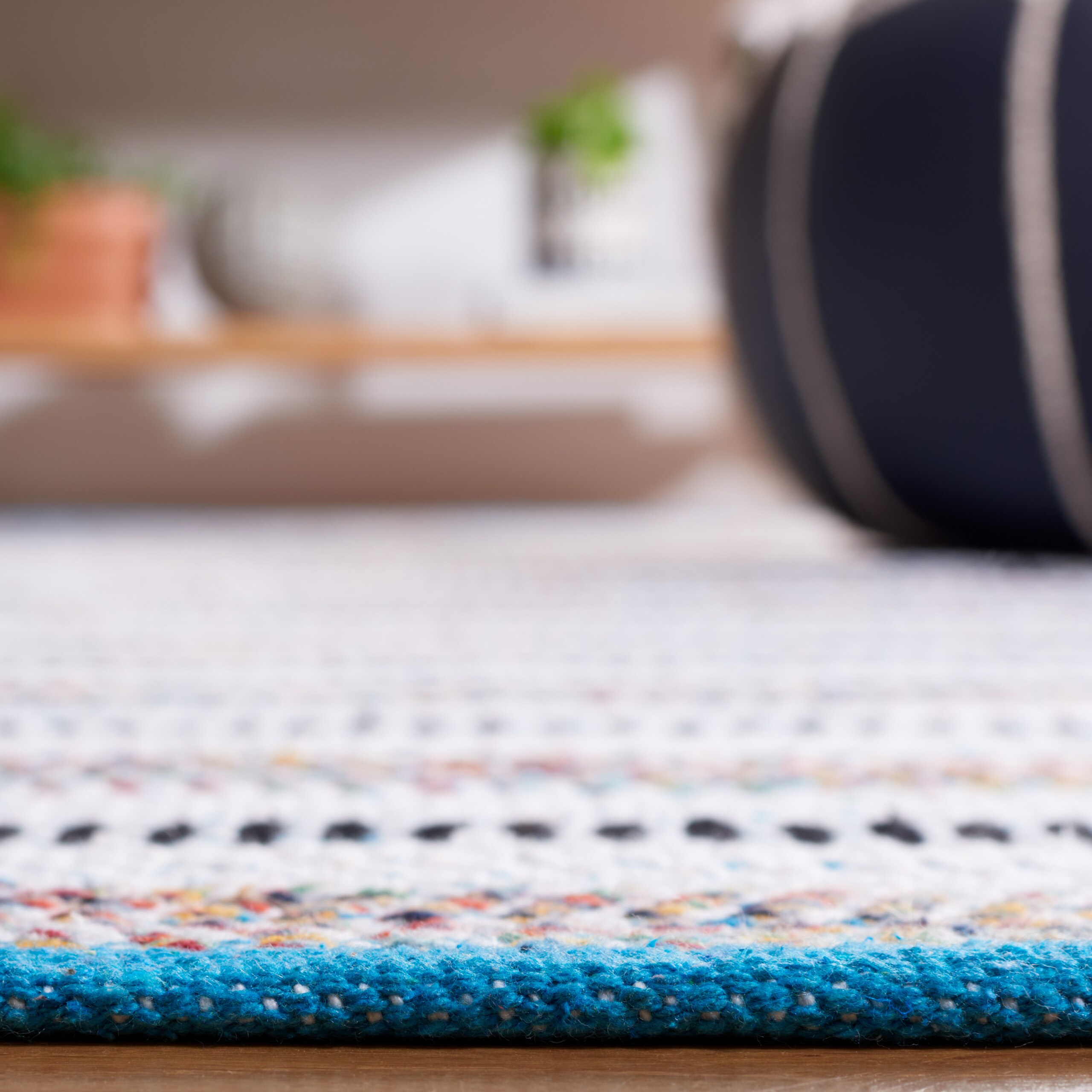Safavieh MTK702K-4 rugs - View #4