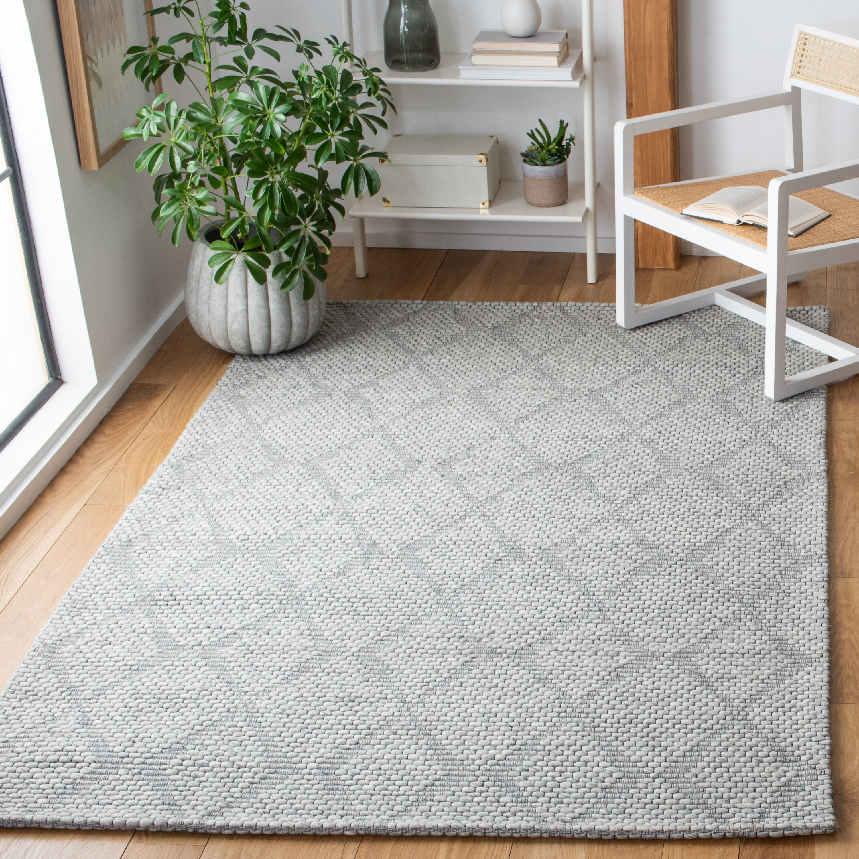  Marbella 551 Silver/Gray Contemporary 5ft x 8ft Medium Rectangle Rug