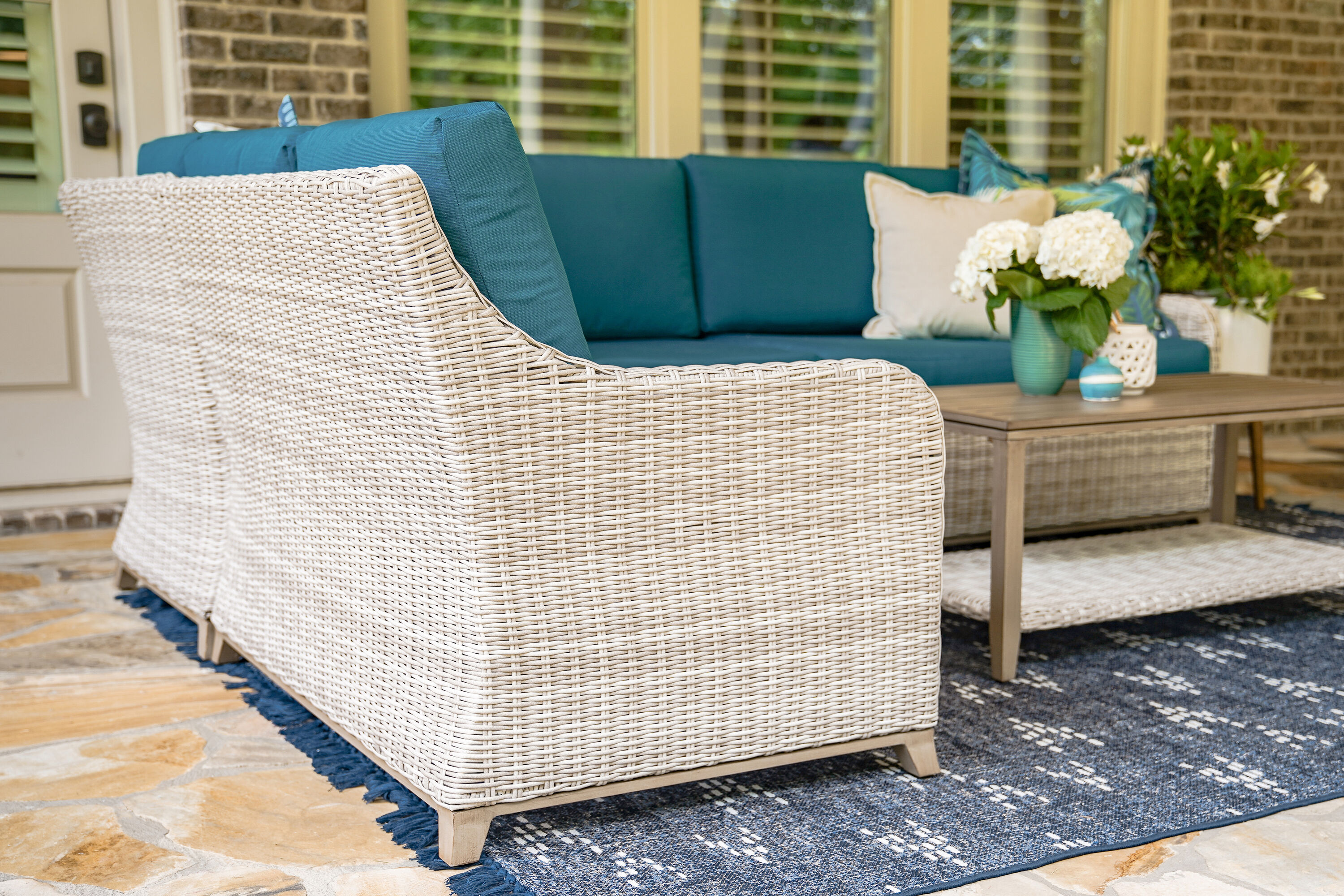 Leisure Made 483729-PEA Patio-Sofas-Daybeds - View #5