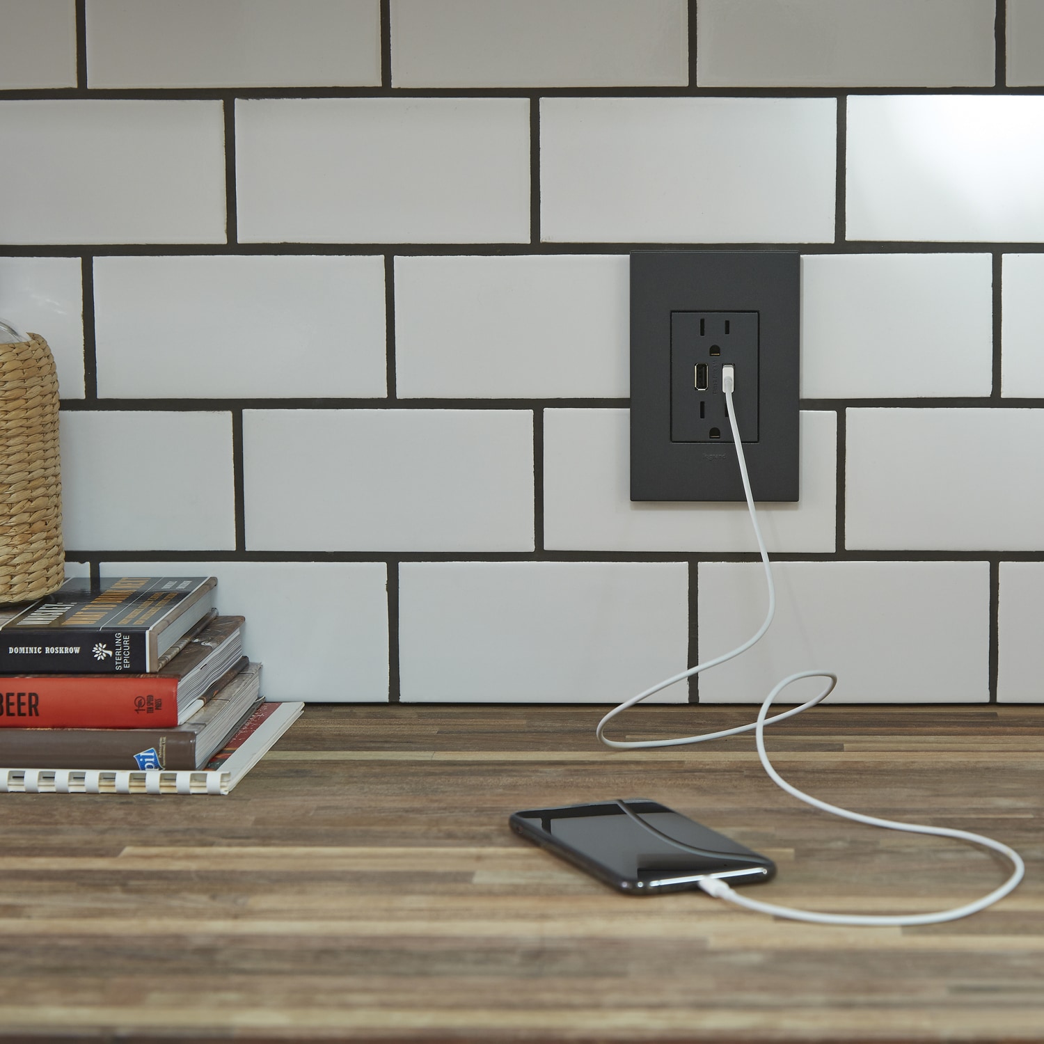Legrand ARTRUSB153G4 receptacles - View #9