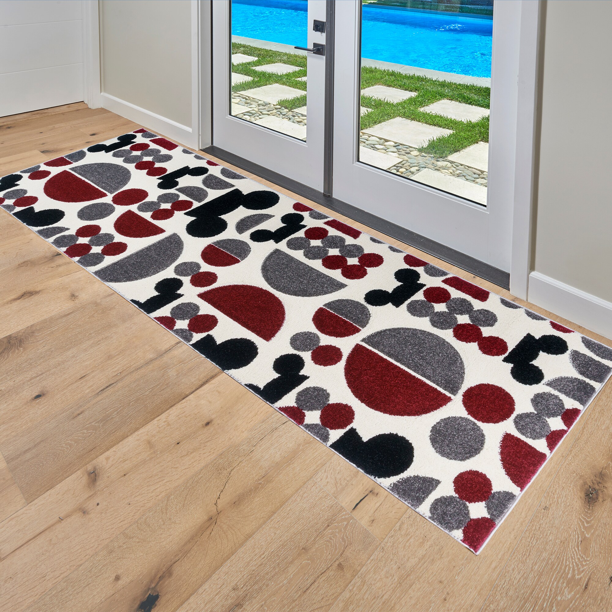 Disney 45007 Encore 2 x 8 (ft) Tufted Polypropylene Red Rectangular Indoor Geometric Runner rug