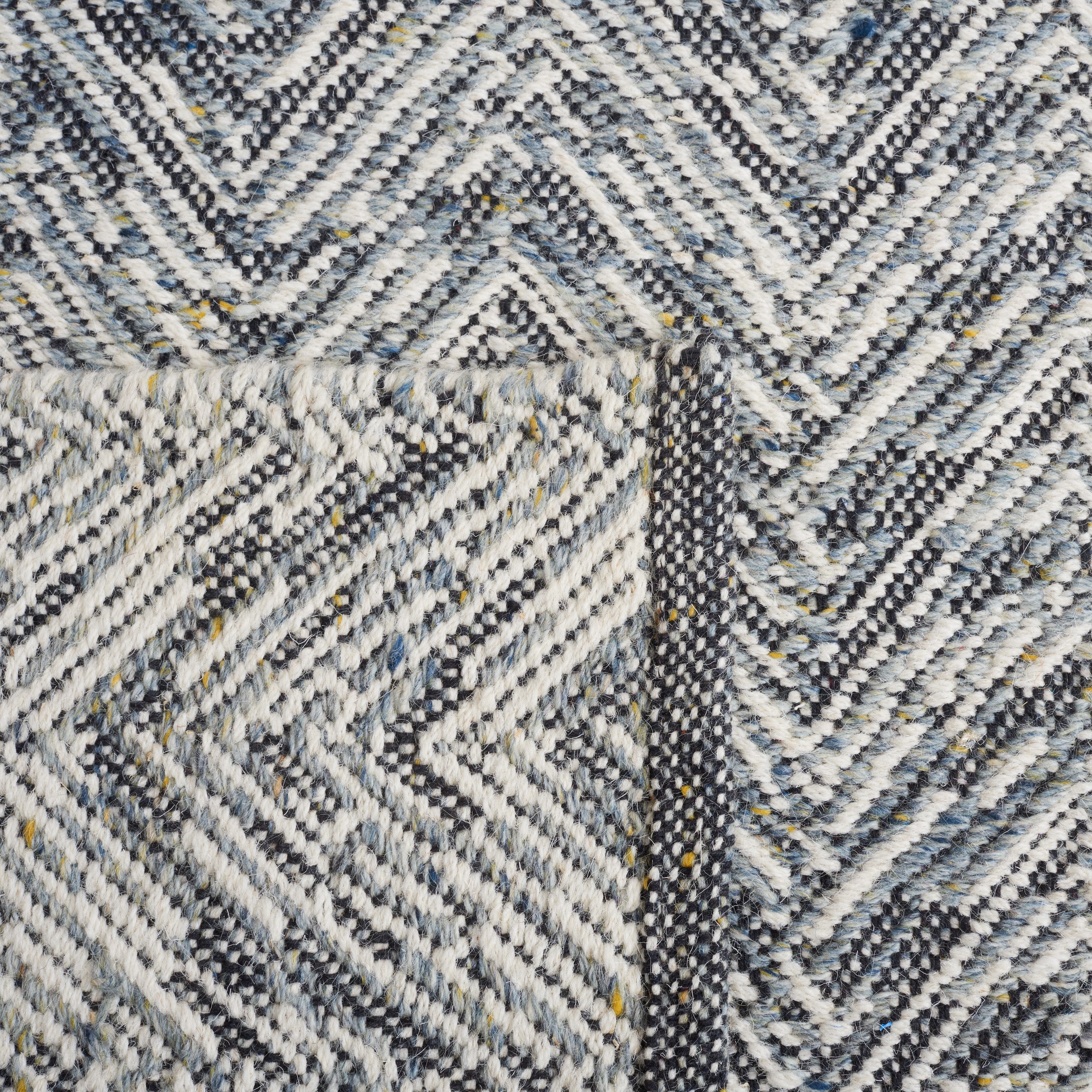Safavieh KLM401F-27 rugs - View #7