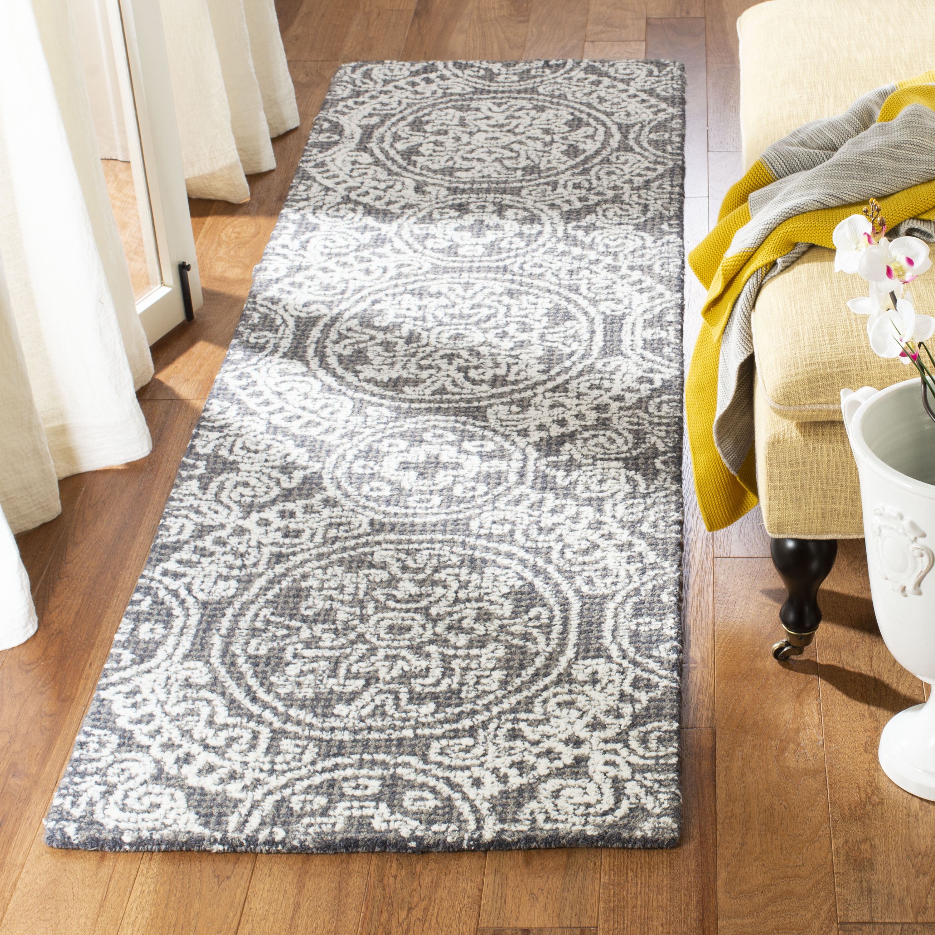 Gray Floral Motif Handmade Tufted Wool Runner Rug