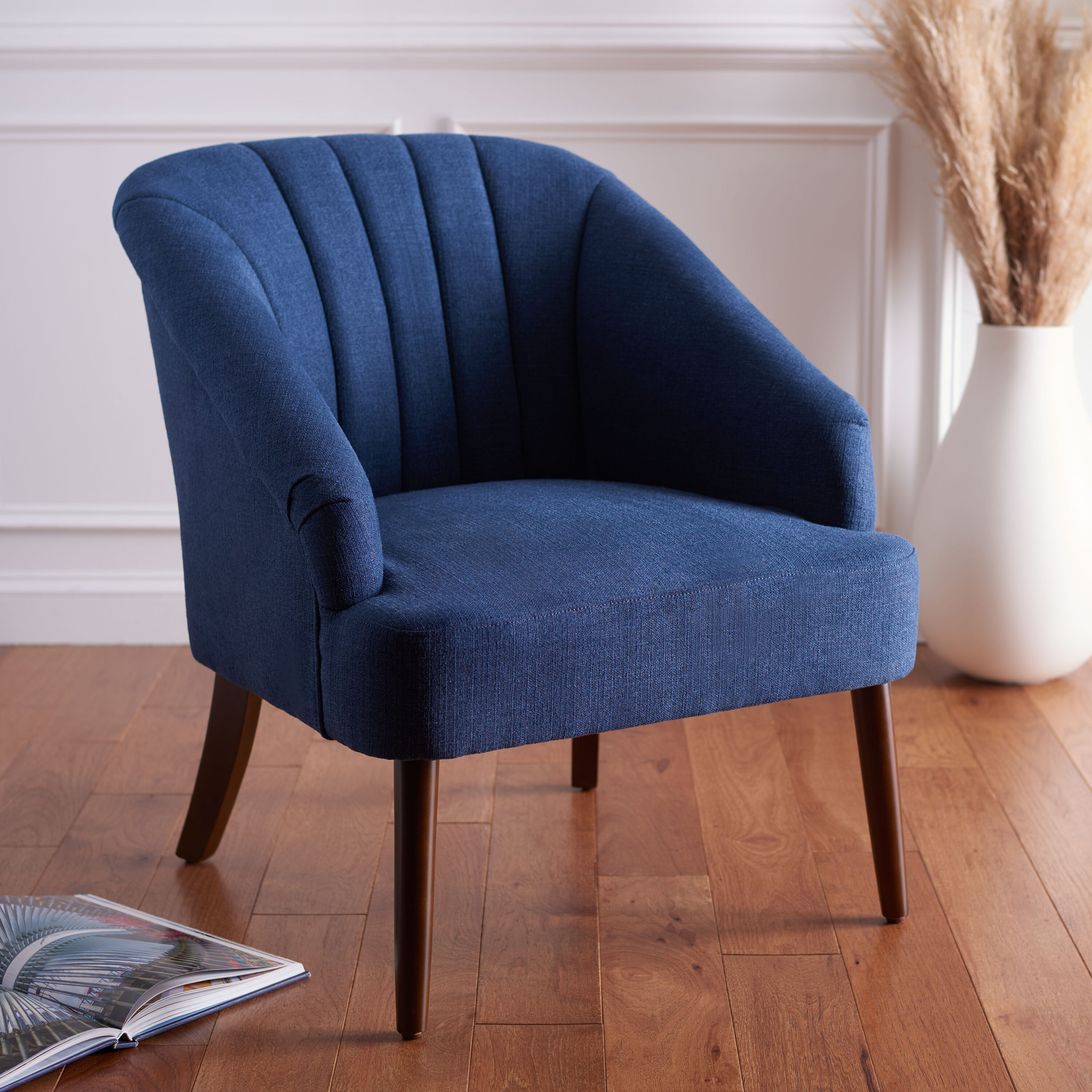 Safavieh Accent Chair Collection Vintage Navy Accent Chair At Lowes Com   63708826 