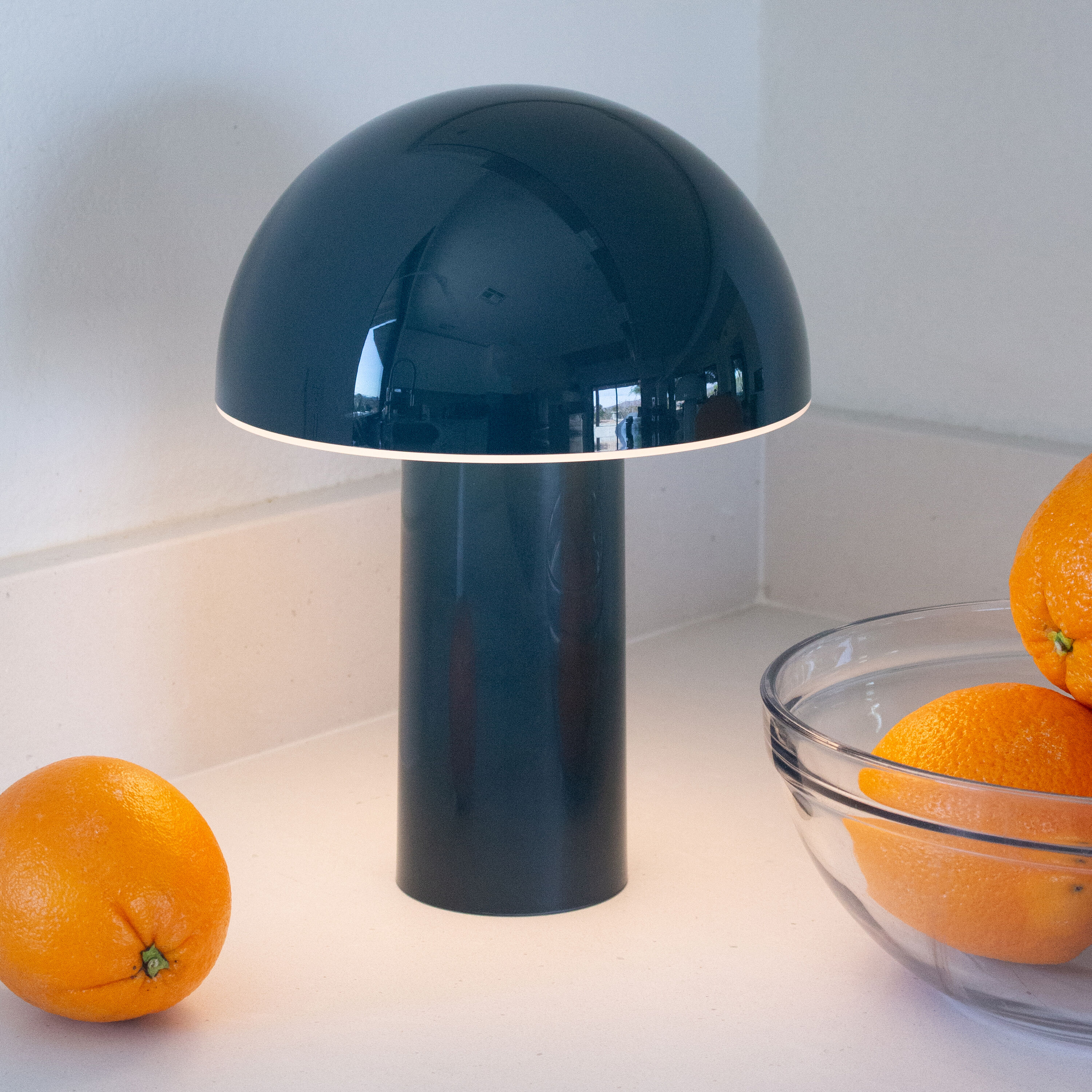 Brightech TL-CLA-TL Table-Lamps - View #2