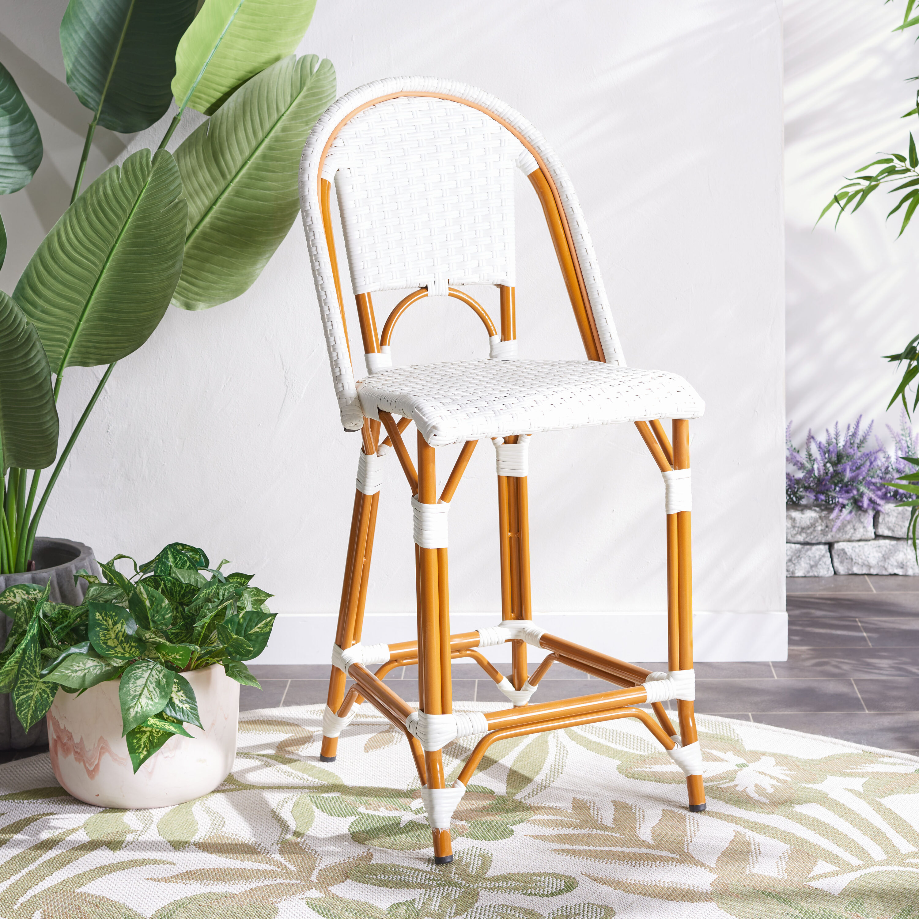 Safavieh PAT7532C California Wicker White Aluminum Frame Stationary Bar Stool Chair with Slat Seat