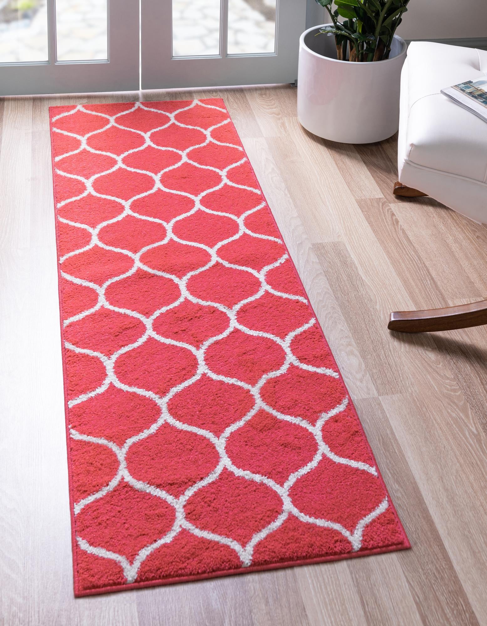 Pink Trellis Synthetic Easy Care Runner Rug