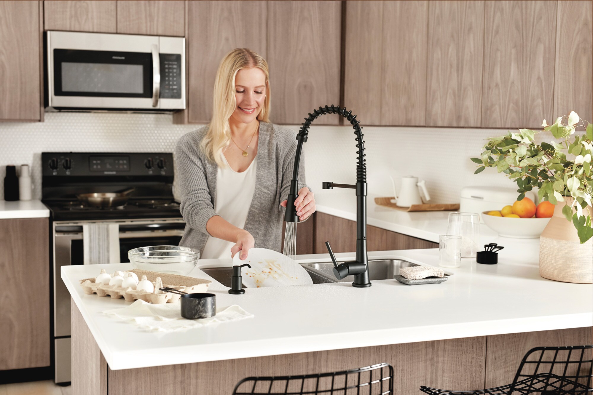 Peerless P7948LF-BL Kitchen-Faucets - View #4