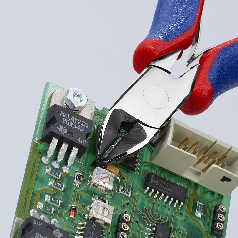 KNIPEX 77 02 120 H sidecutters - View #10