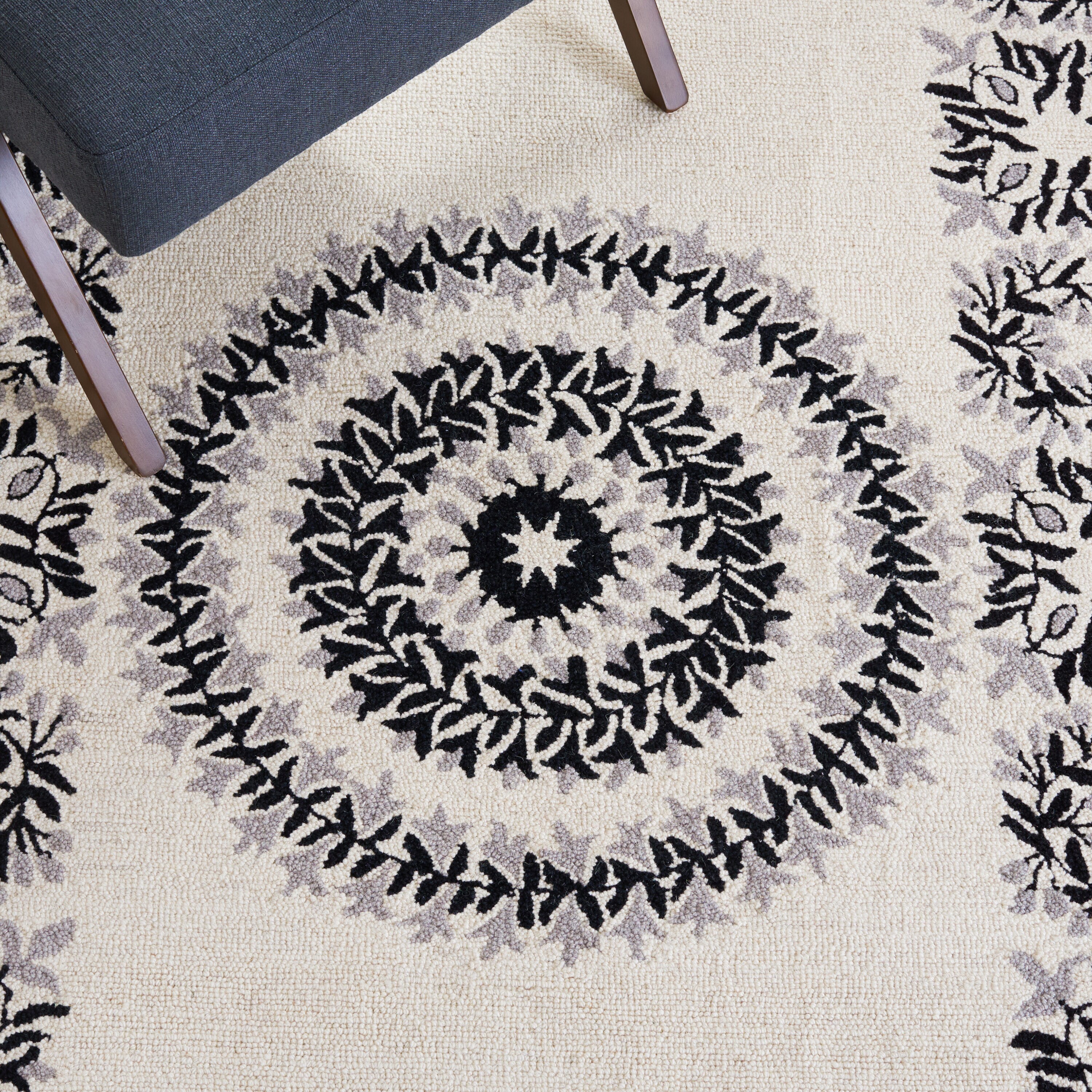 Safavieh EM826A-29 rugs - View #5