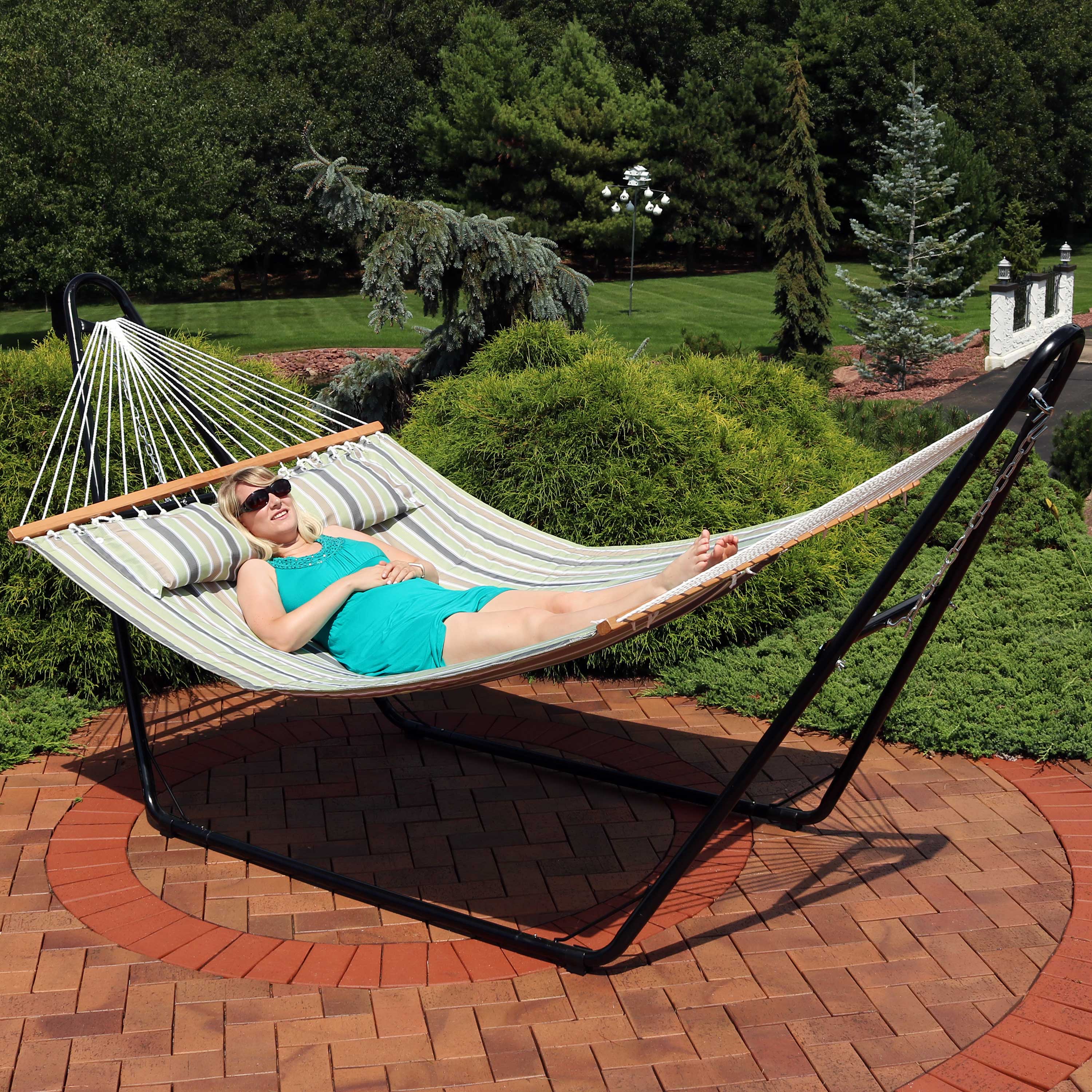 Sunnydaze Decor Khaki Stripe Quilted Hammock