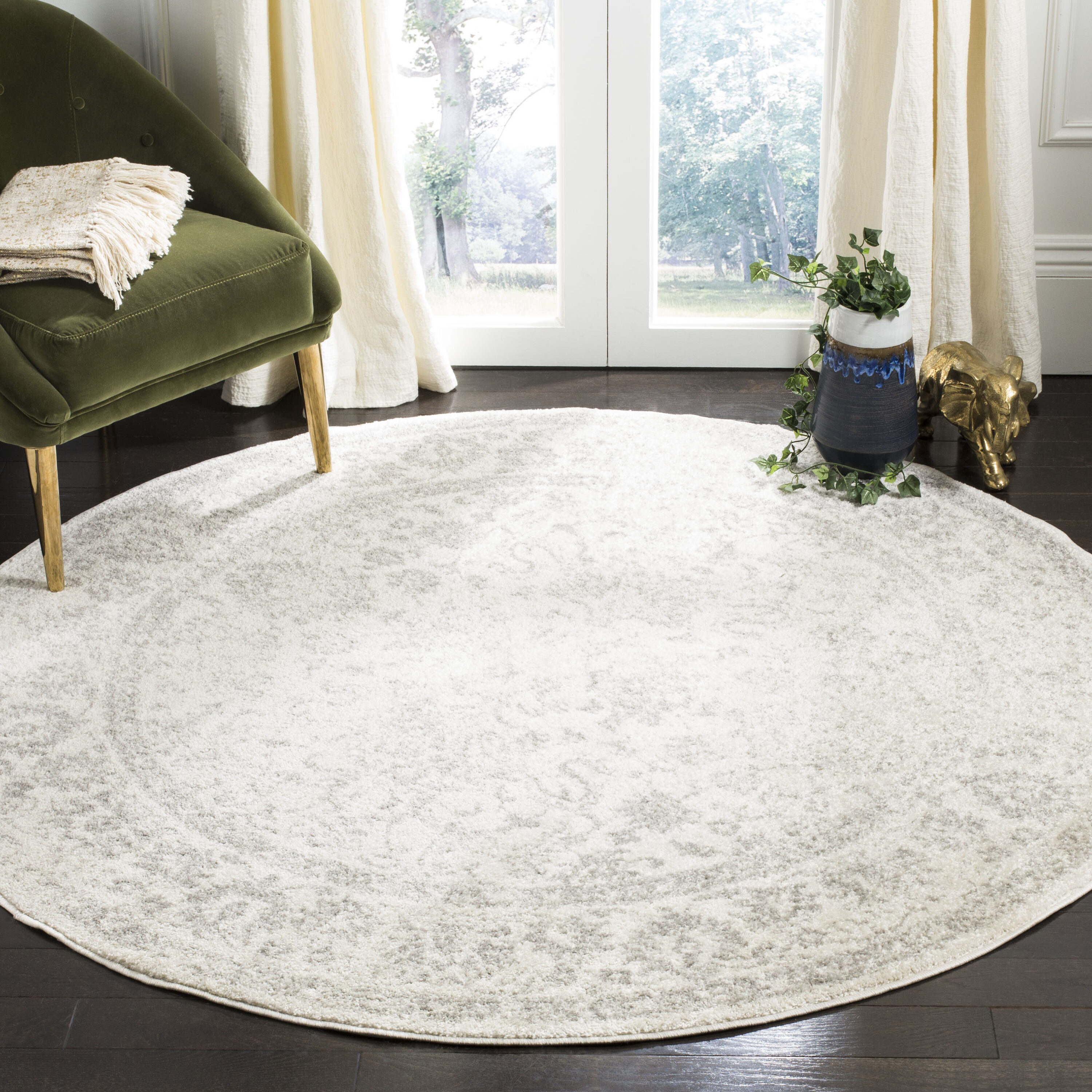 Adirondack 109C Ivory Silver 5in x 5in Rug