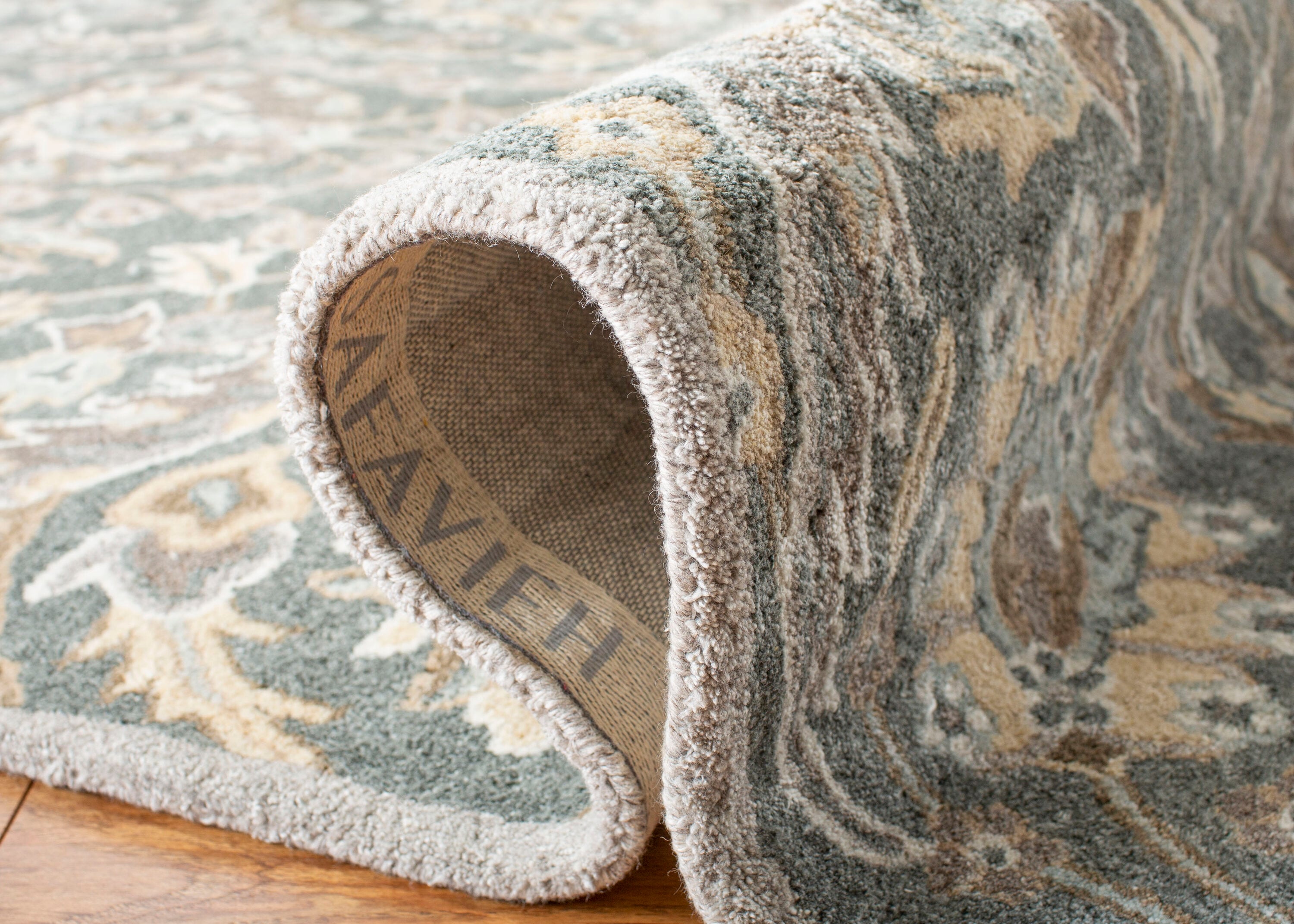 Safavieh BEL923B-8 rugs - View #7