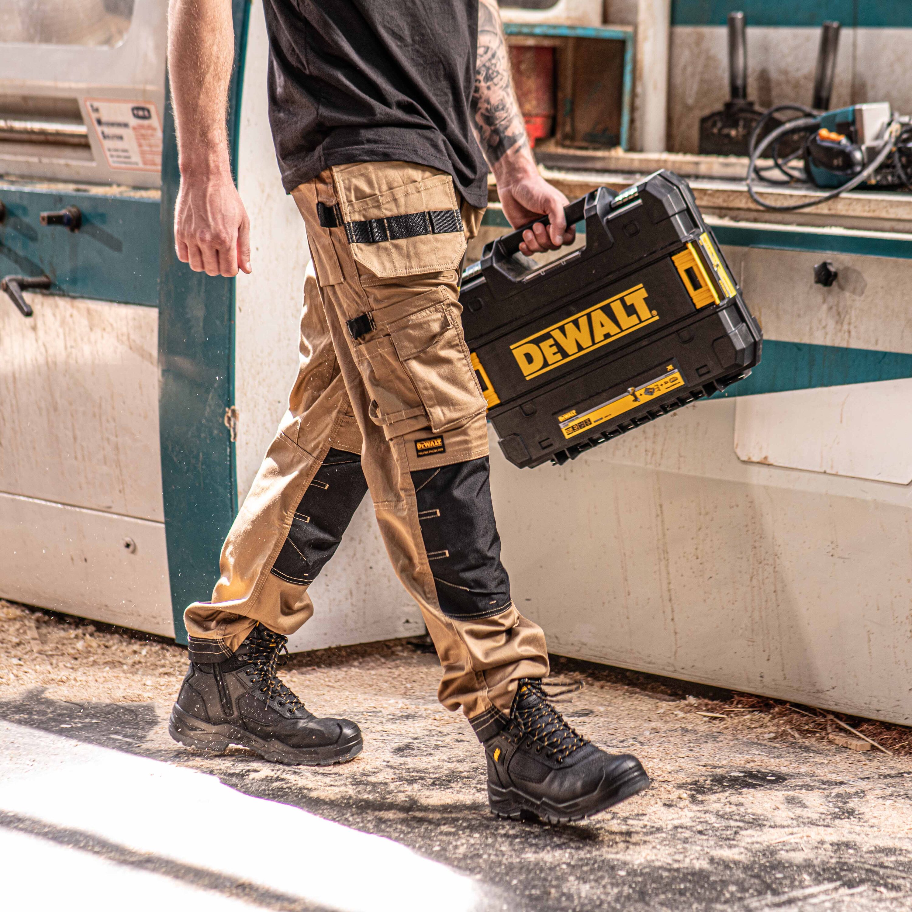 DEWALT DXWW50023-TAN-42/33 pants - View #5