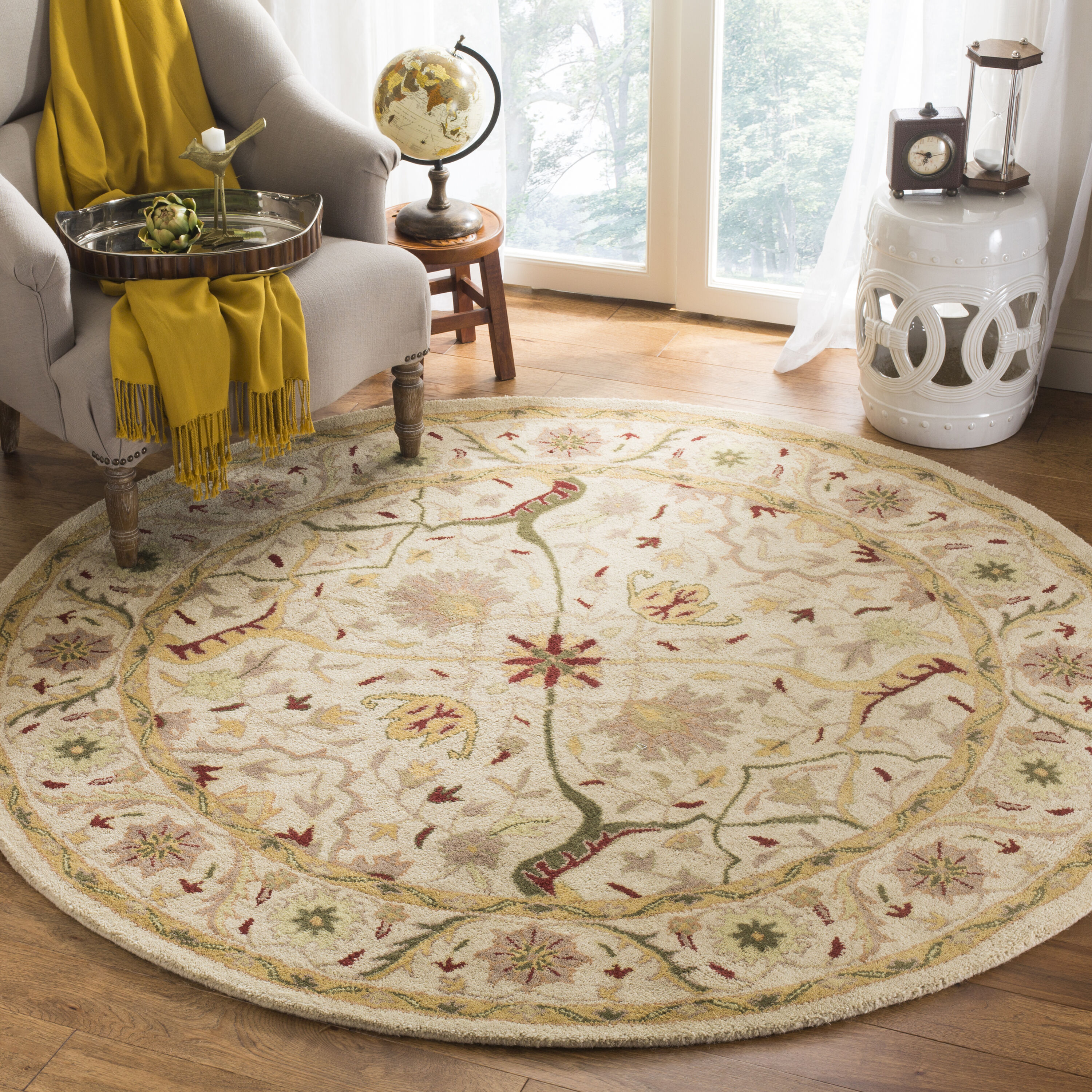 Safavieh AT14A-4R Antiquity Bibika 4 x 4 (ft) Tufted Wool Ivory Round Indoor Floral/Botanical Vintage Area rug