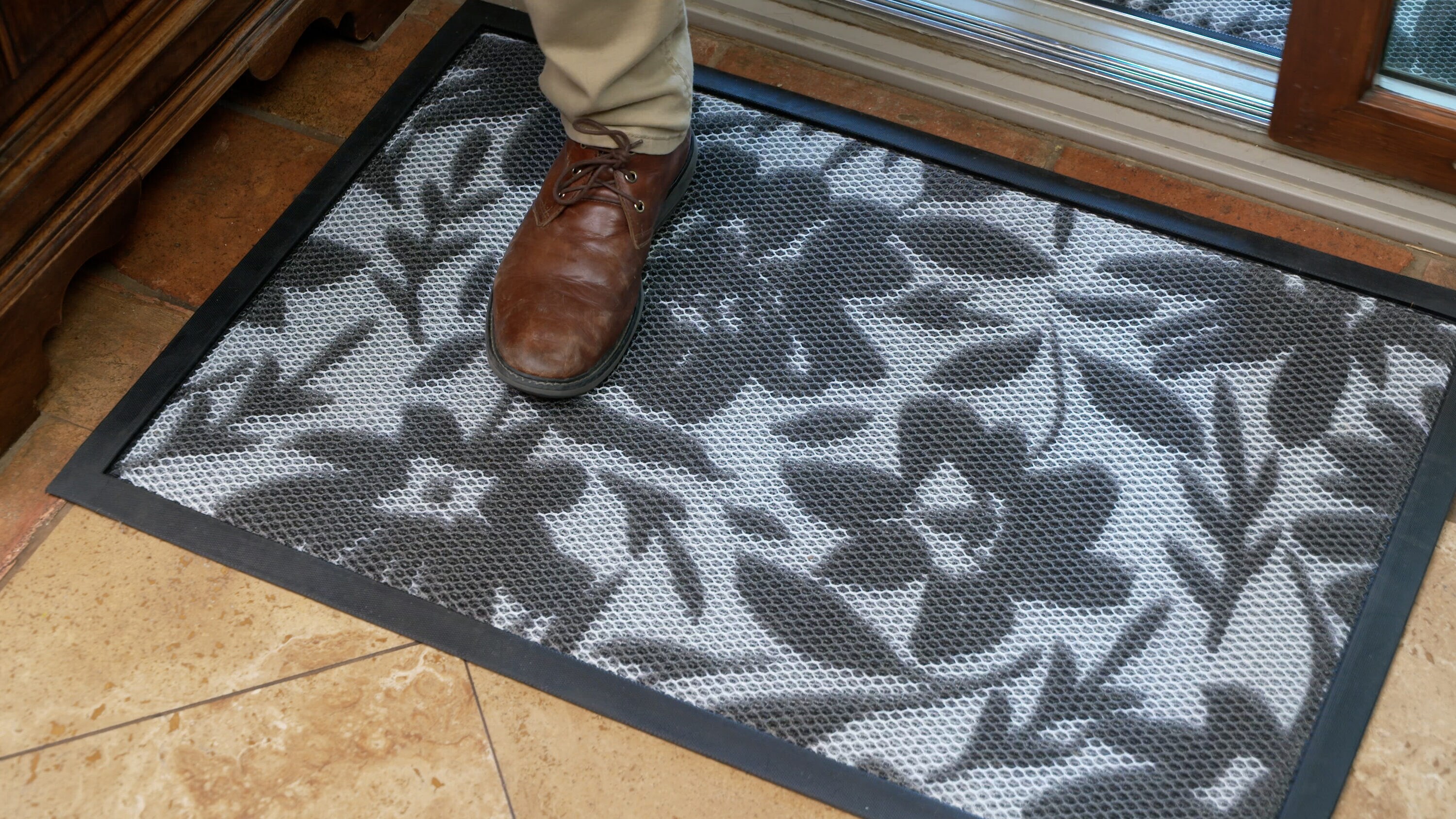 Yeiser Research & Development LG8022ABSFRL Mats-Cat - View #2