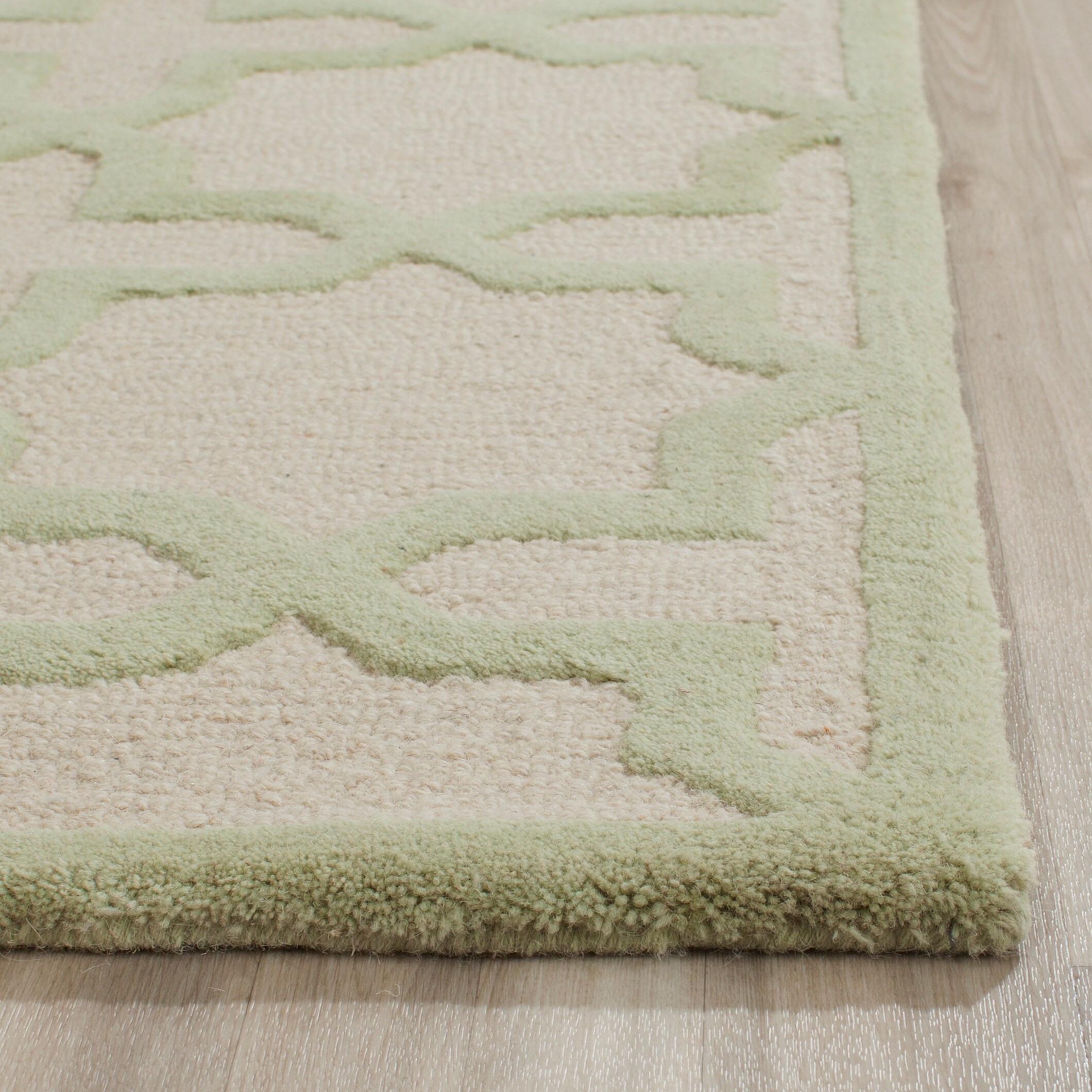 Safavieh CAM125N-5 rugs - View #3