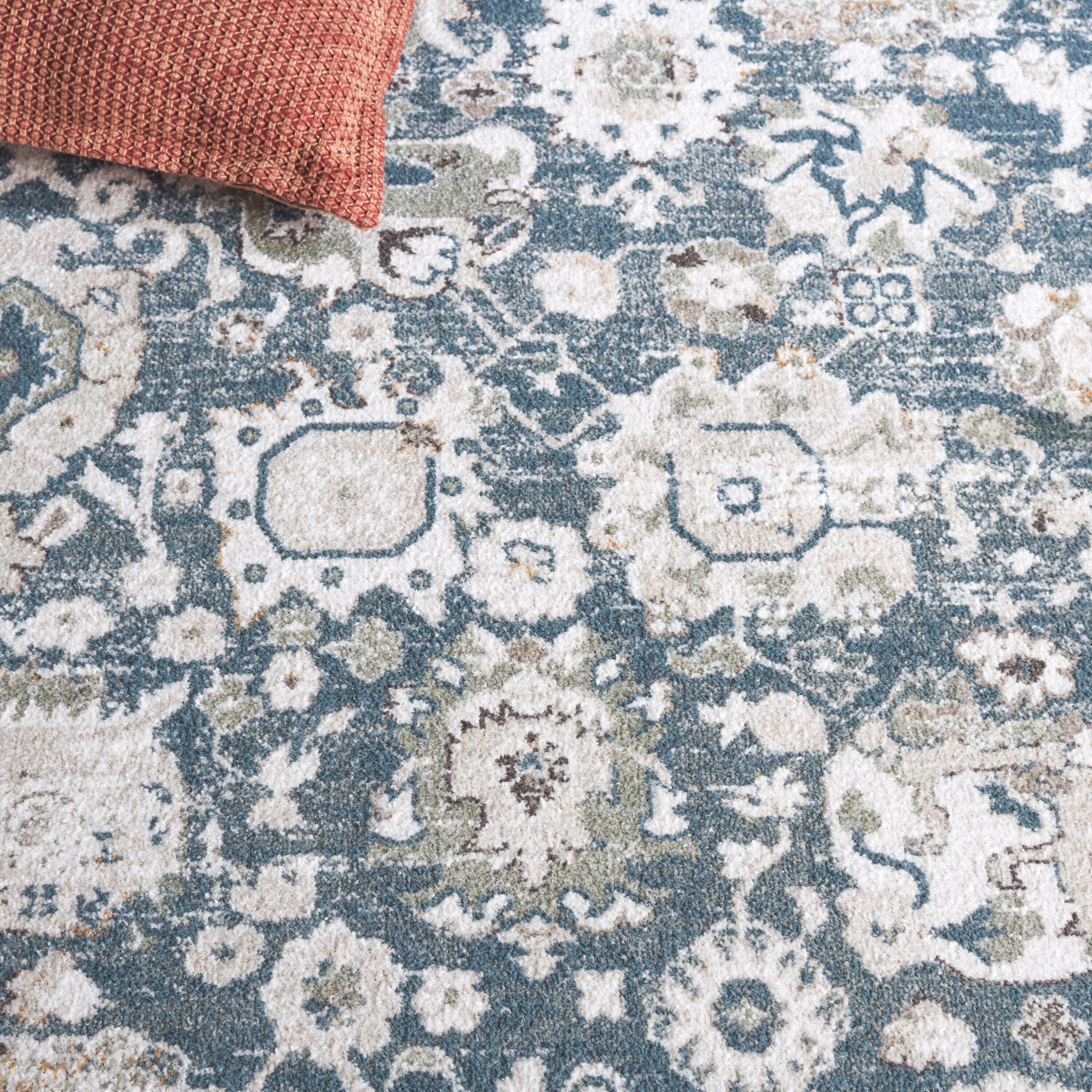 Safavieh FAL210M-5 rugs - View #4