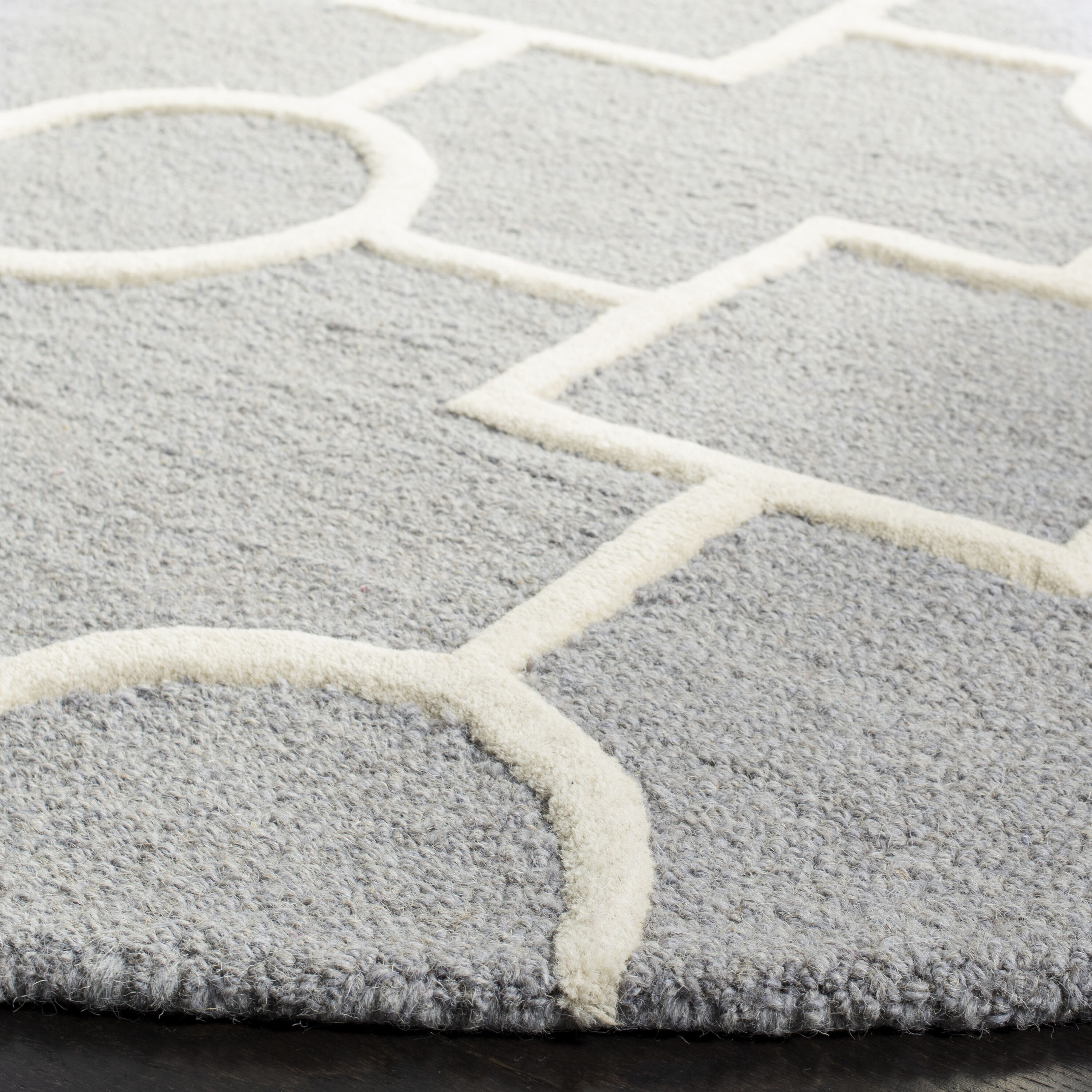 Safavieh CAM143D-6R rugs - View #3