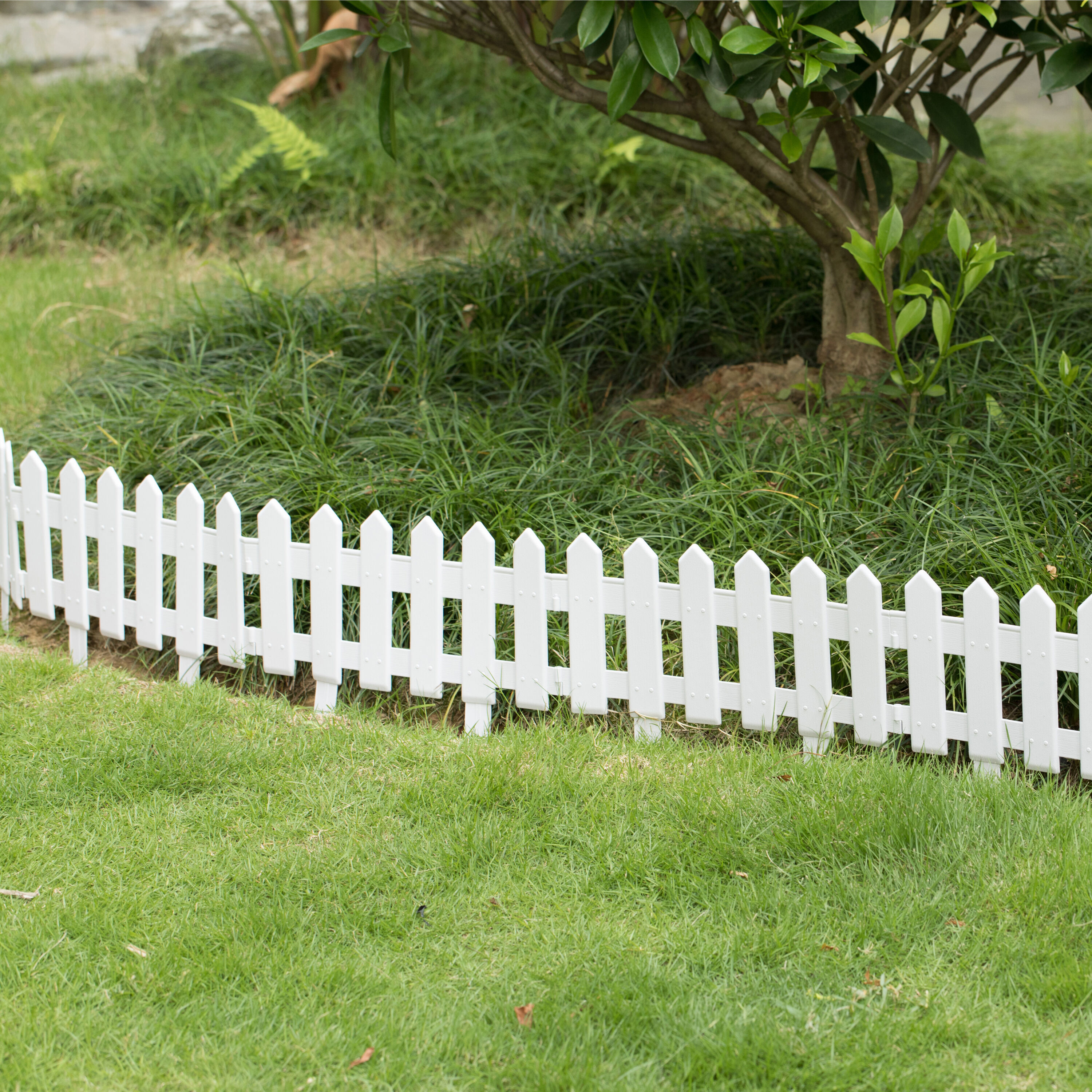 Gardenised Lawn Picket Fence in the Garden Fencing department at Lowes.com