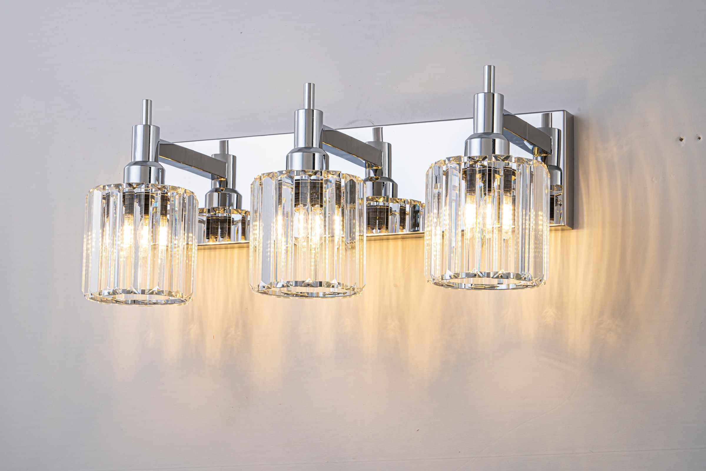 EDISLIVE YL81083458 19.7-in 3 -Light Chrome Modern/contemporary Vanity light