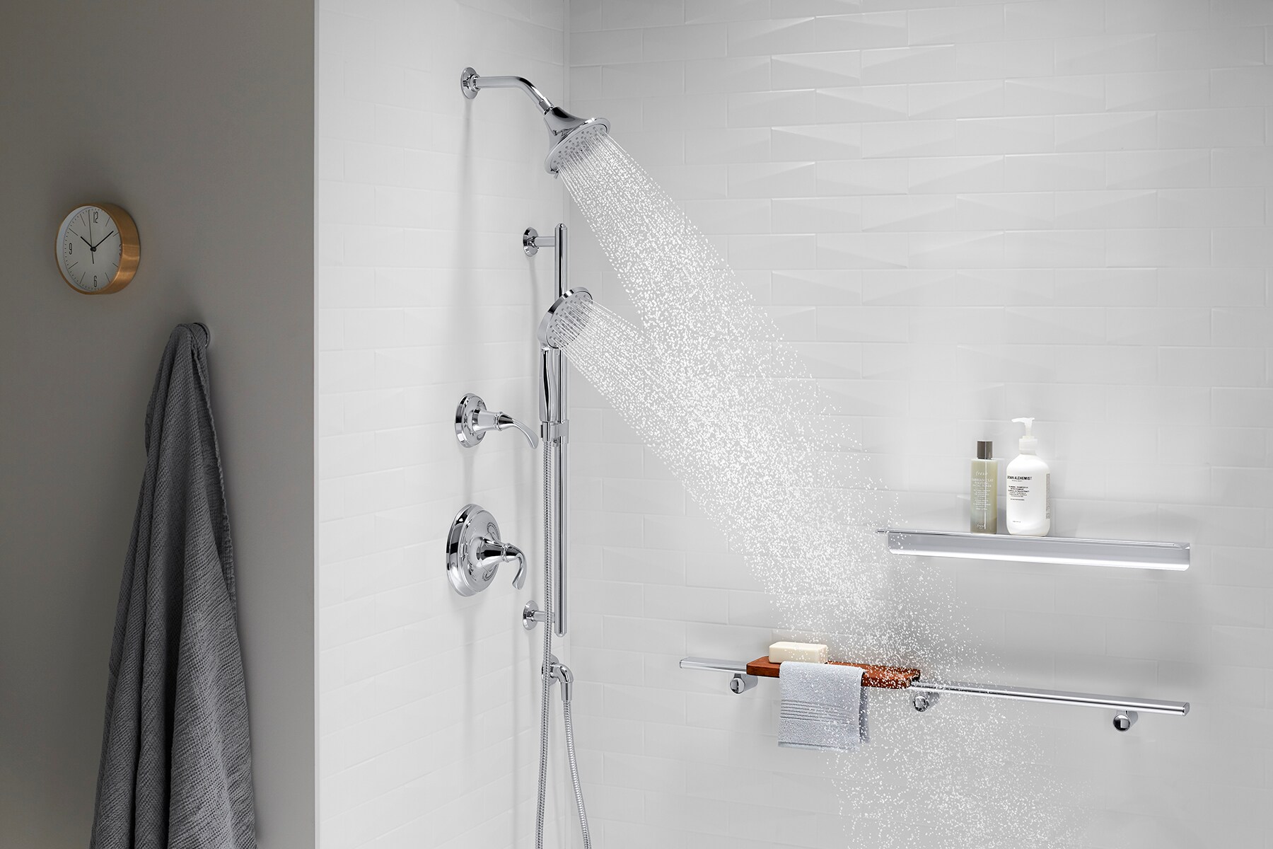 Polished Chrome Multifunction Wall Mounted Showerhead with Pulse