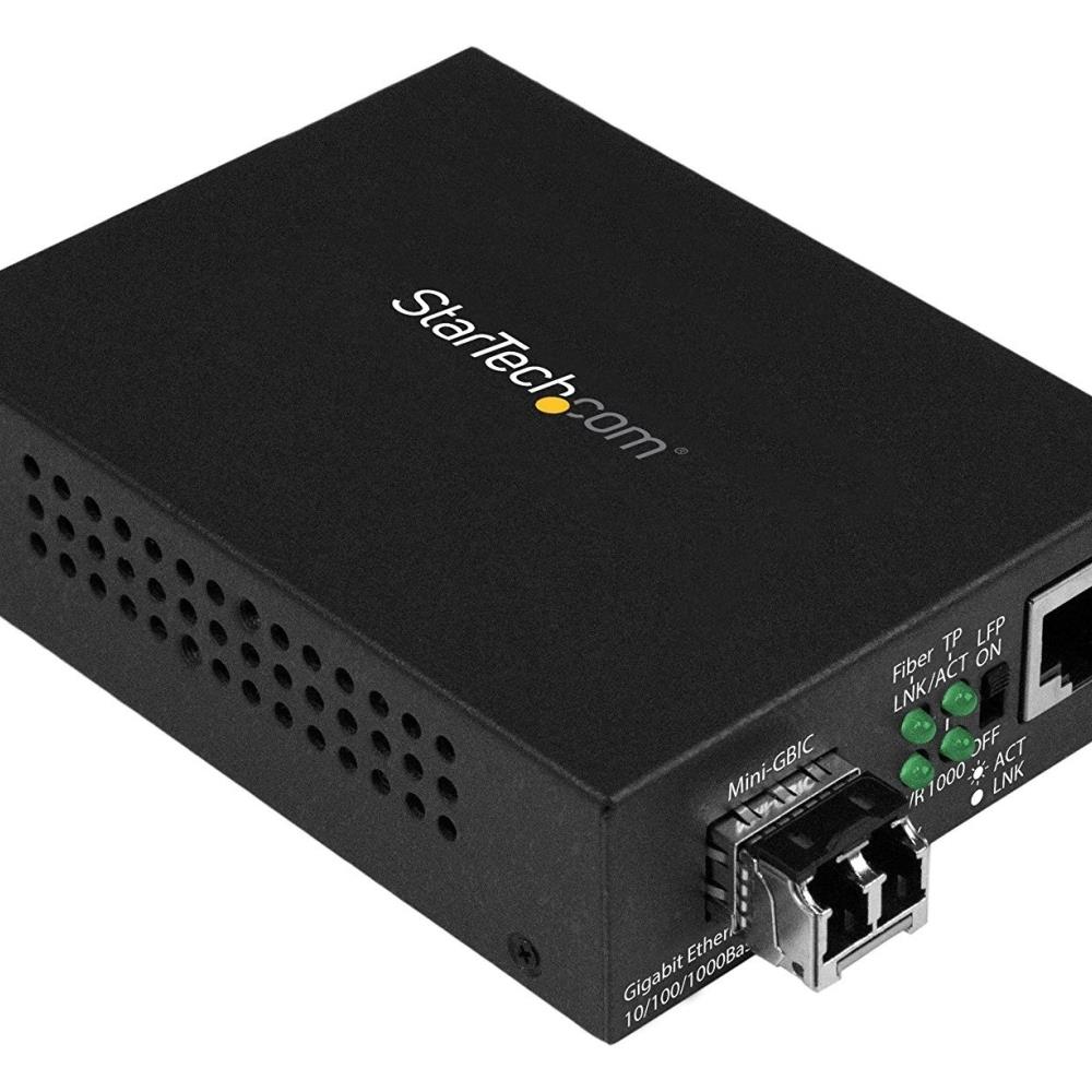 StarTech TCNCD383011  ST-MCM1110MMLC Gigabit Ethernet Fiber Media Converter- Compact- 850 Nm Multimode LC- 550 m