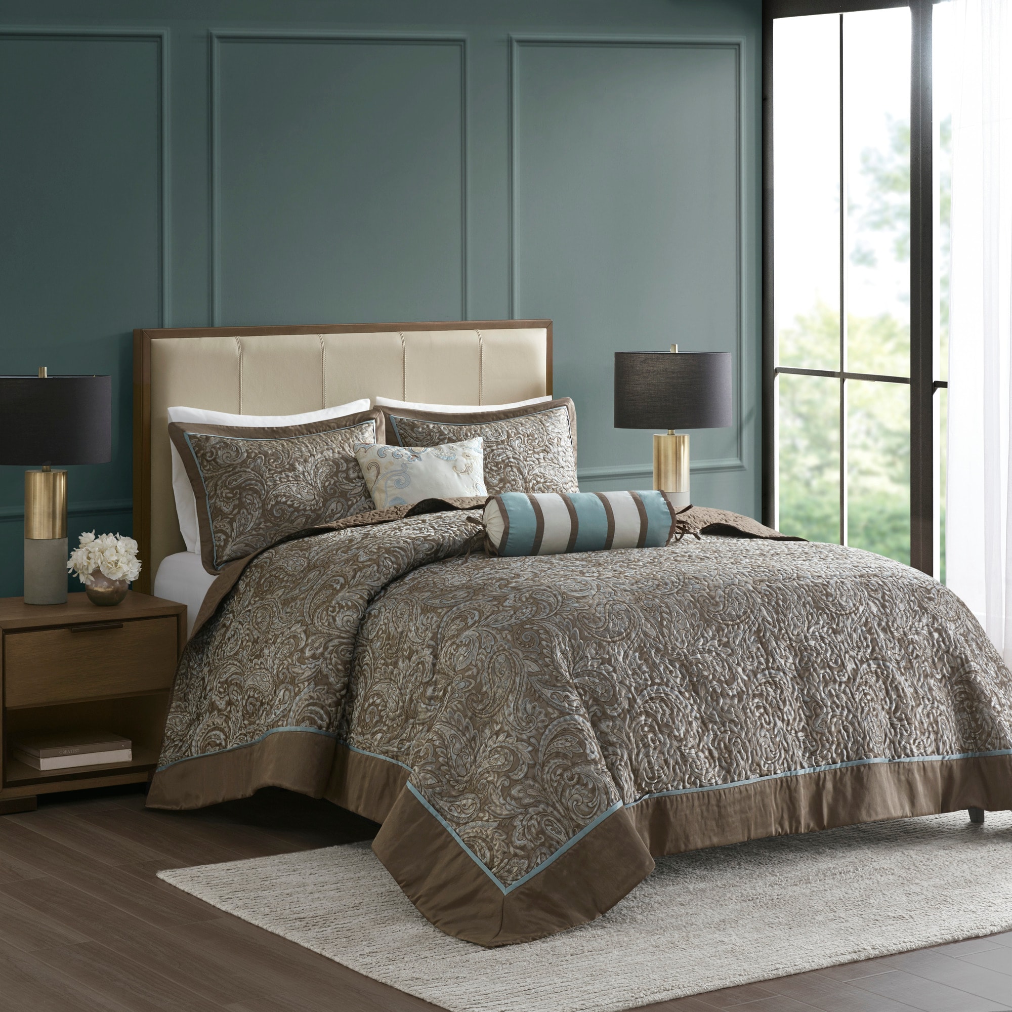 LUXEYARD 5 Piece Jacquard Bedspread Set with Throw Pillows Blue/Brown King