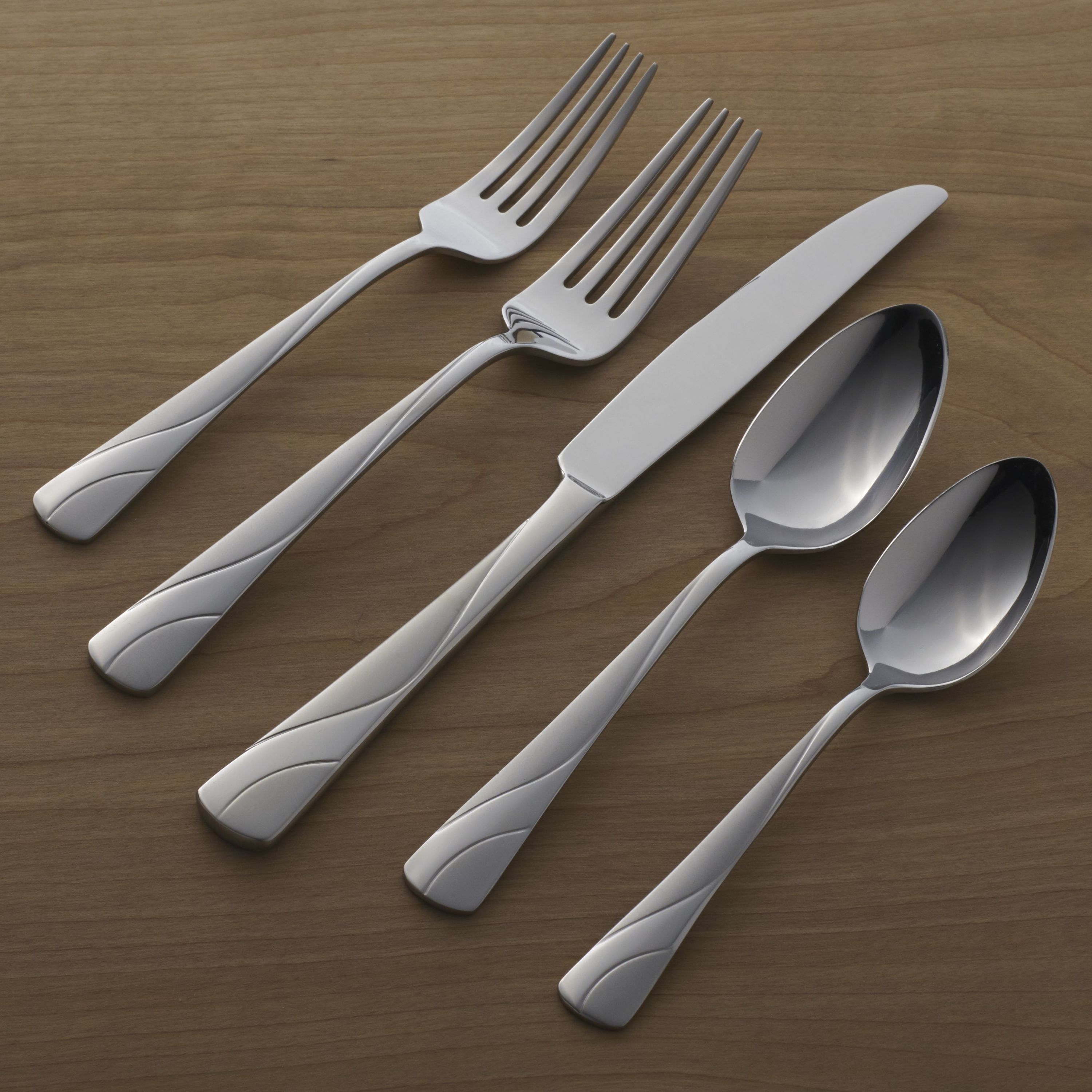 River 20-Piece Stainless Steel Flatware Set for 4