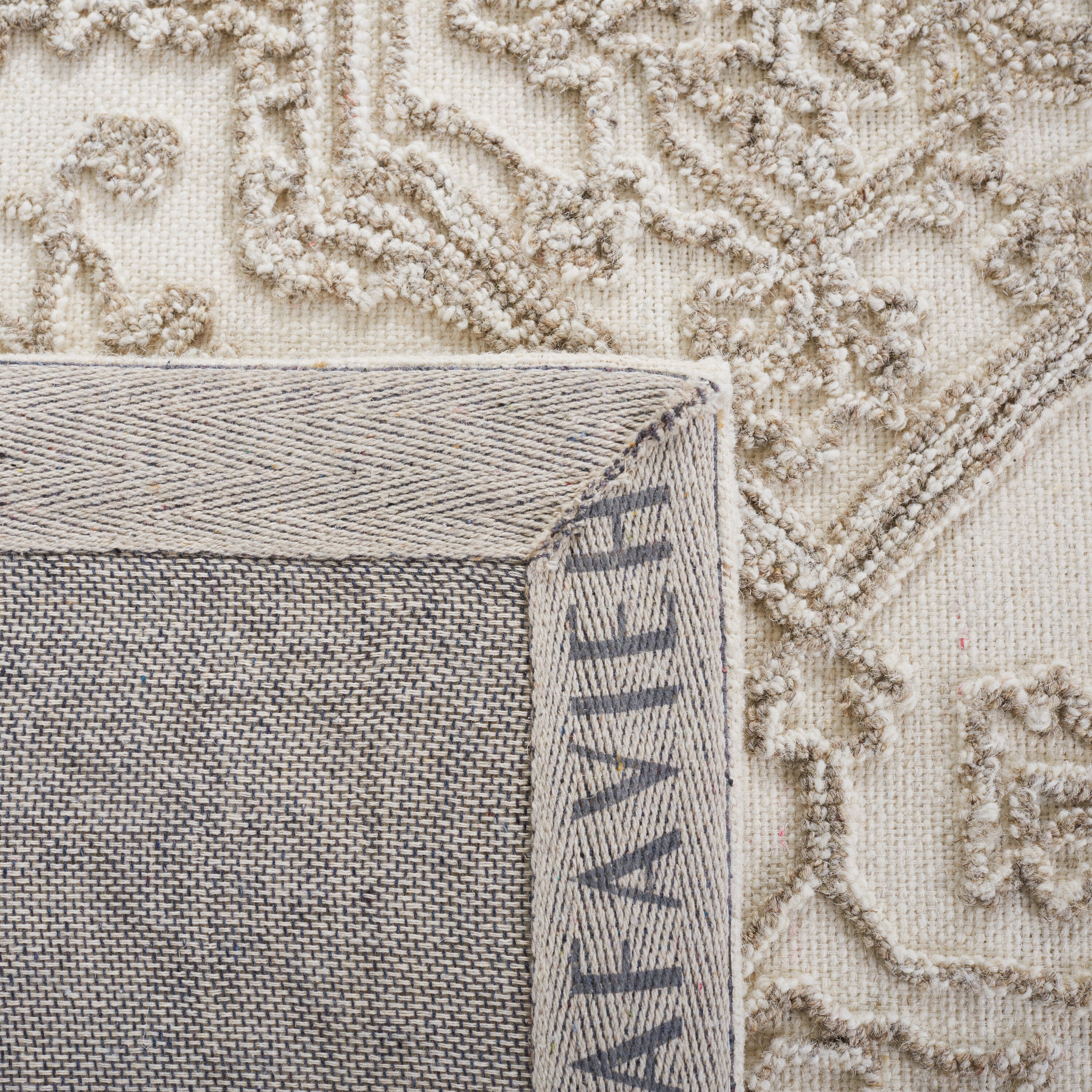 Safavieh TRC302A-28 rugs - View #7