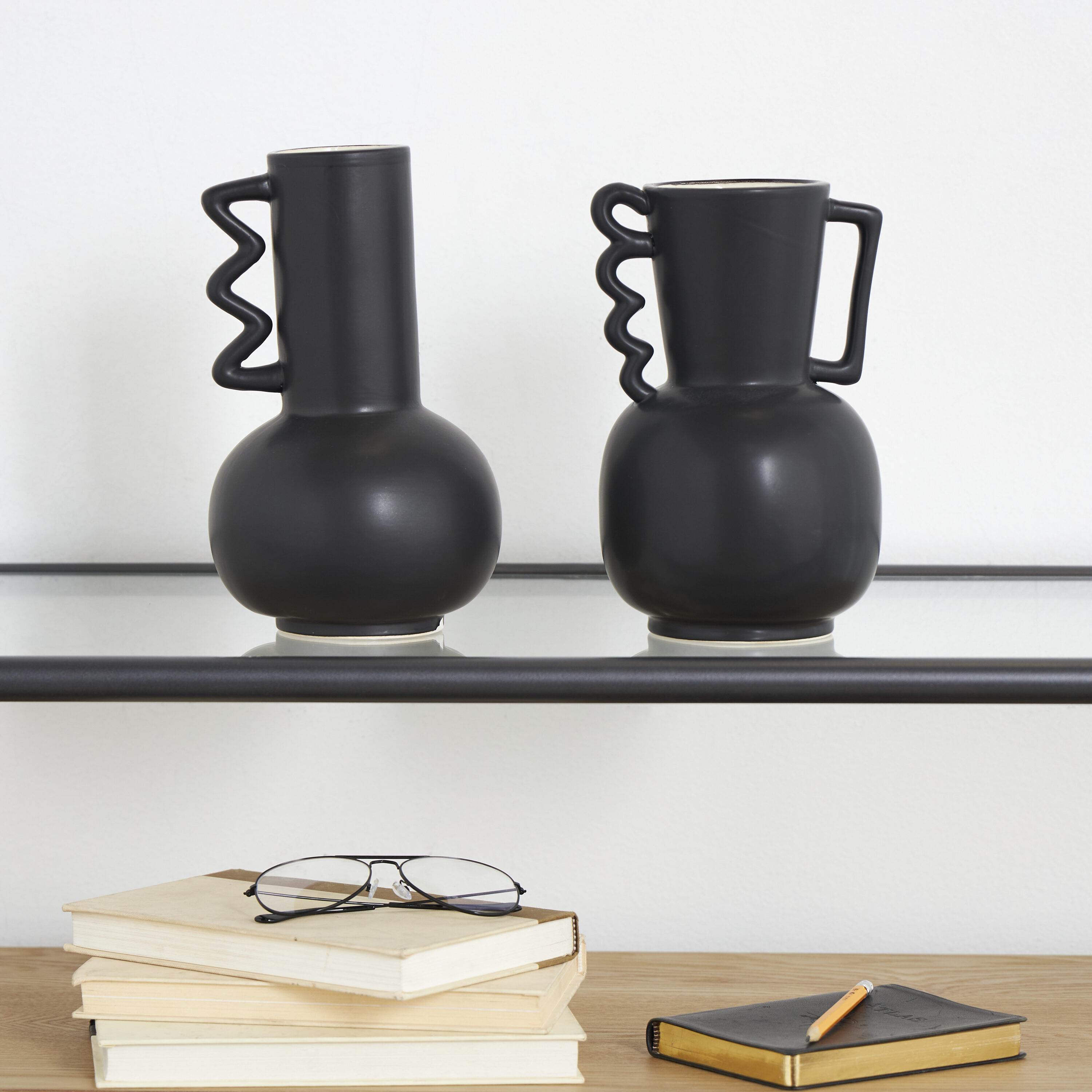 Grayson Lane 821872 2 -Pack Black Ceramic Modern Vase