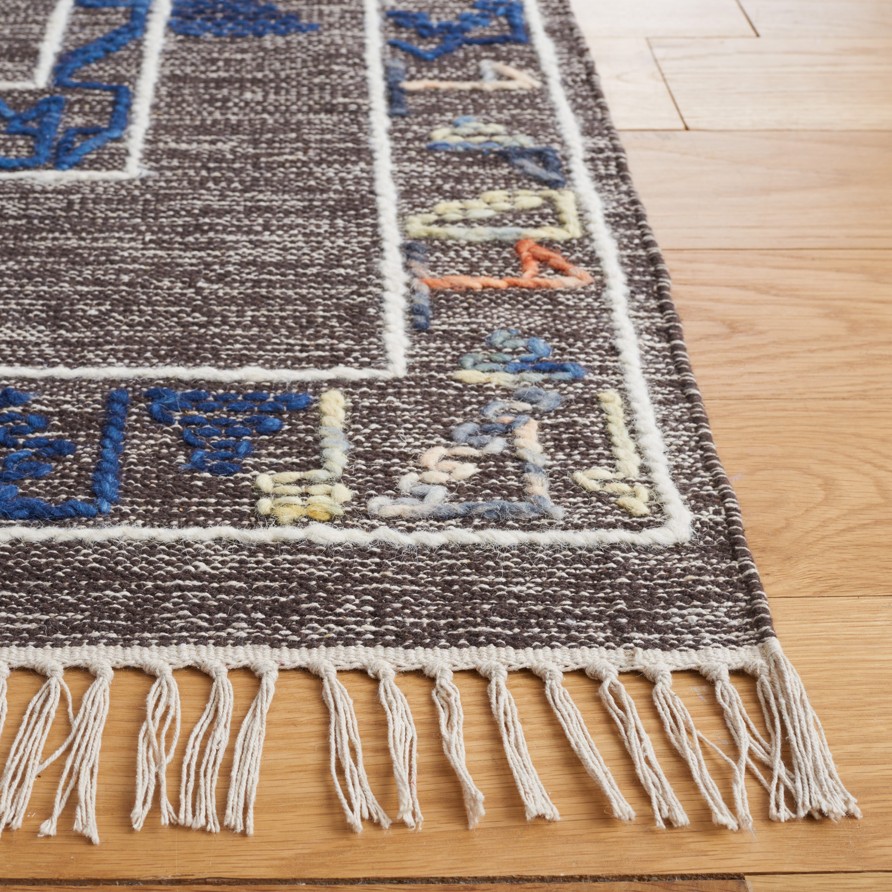Safavieh KLM524T-4 rugs - View #6