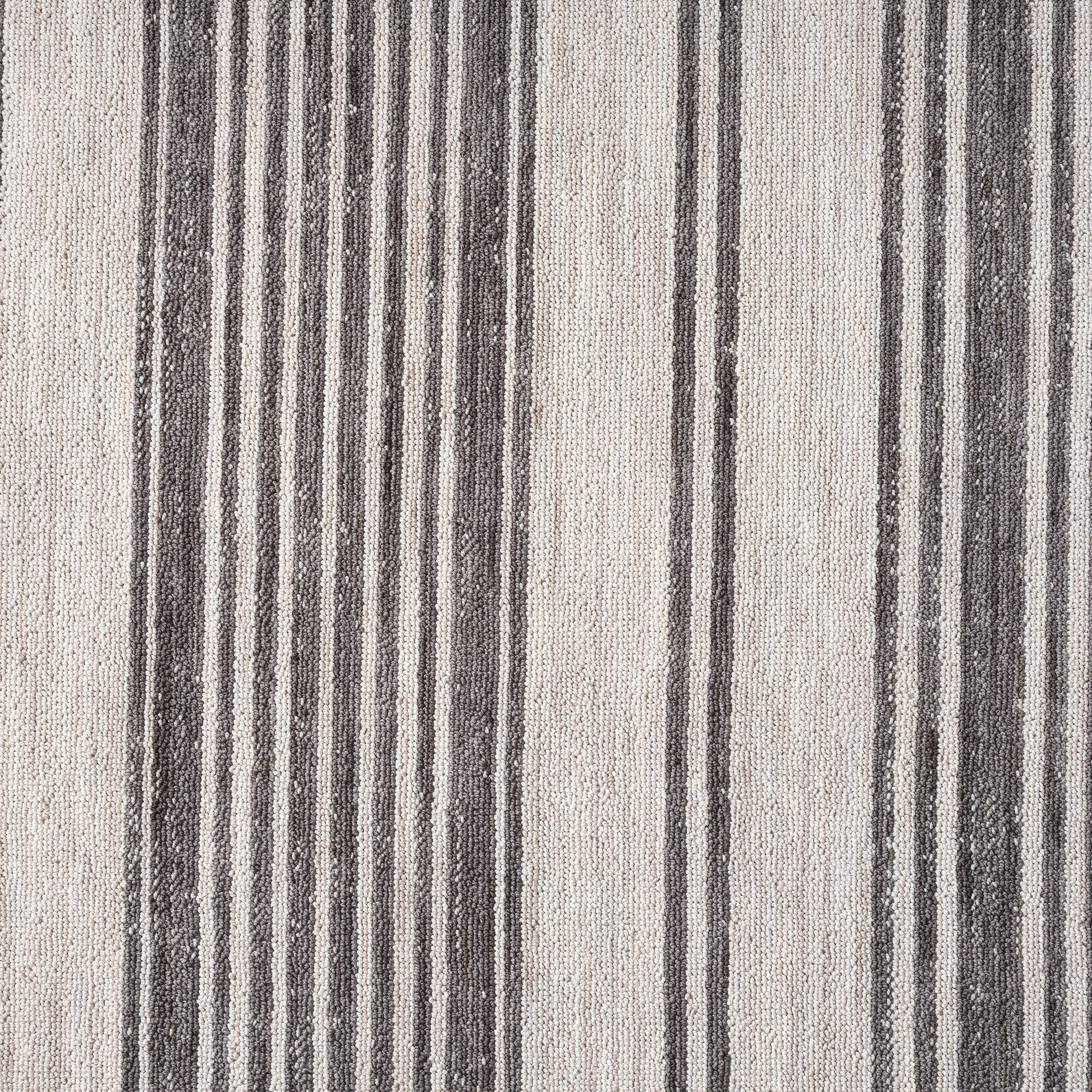 Winona 5' x 7' Ivory Wool and Synthetic Reversible Rug