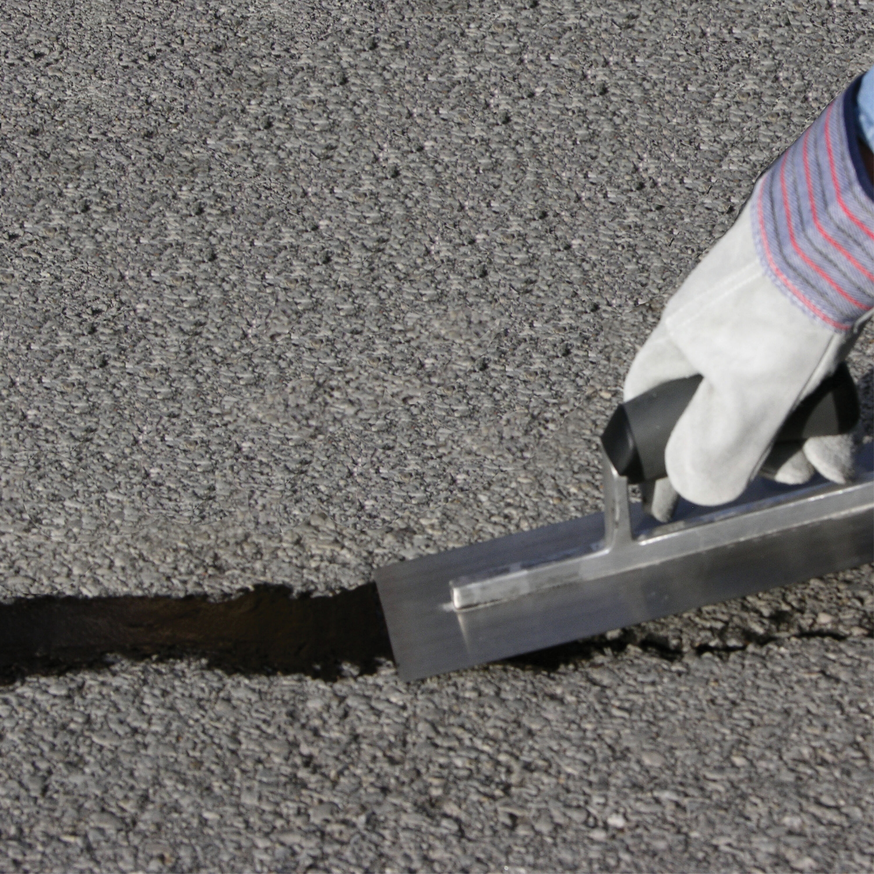 Jetcoat 23711 Asphalt-Crack-Filler - View #4