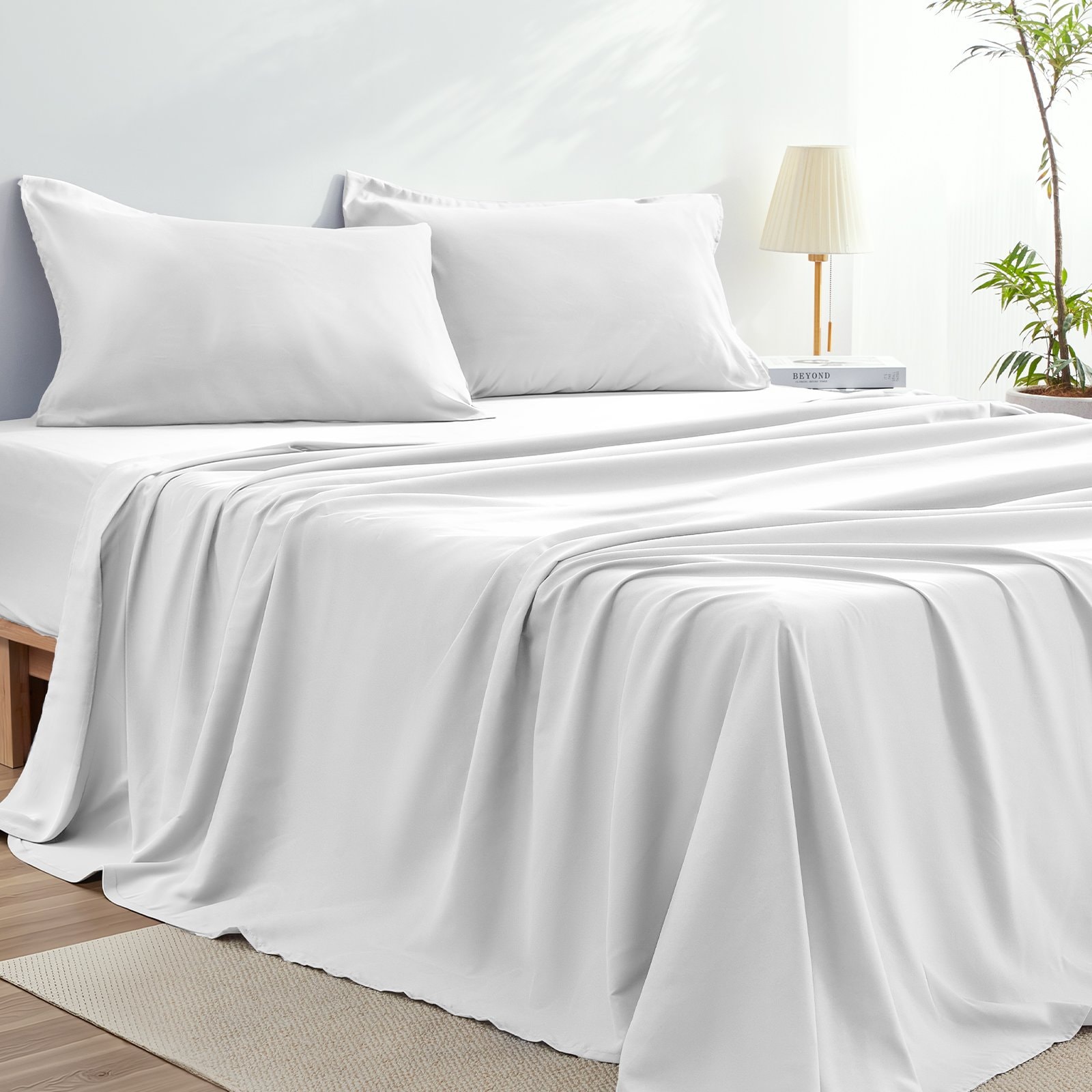 Serwall TMCD4P-WH-F3P Luxurious Microfiber 4-Piece Sheet Set